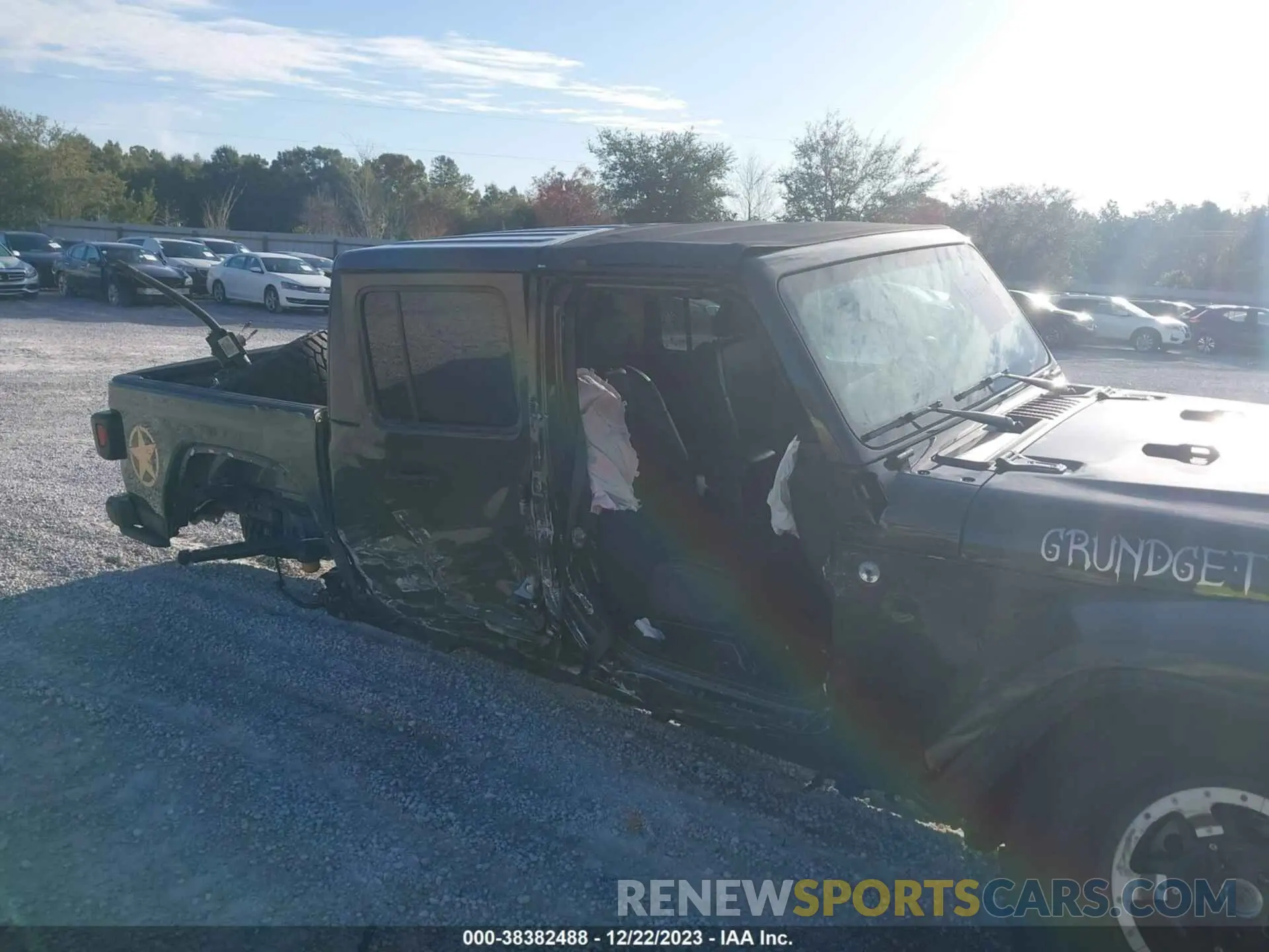 6 Photograph of a damaged car 1C6JJTAG7PL518346 JEEP GLADIATOR 2023