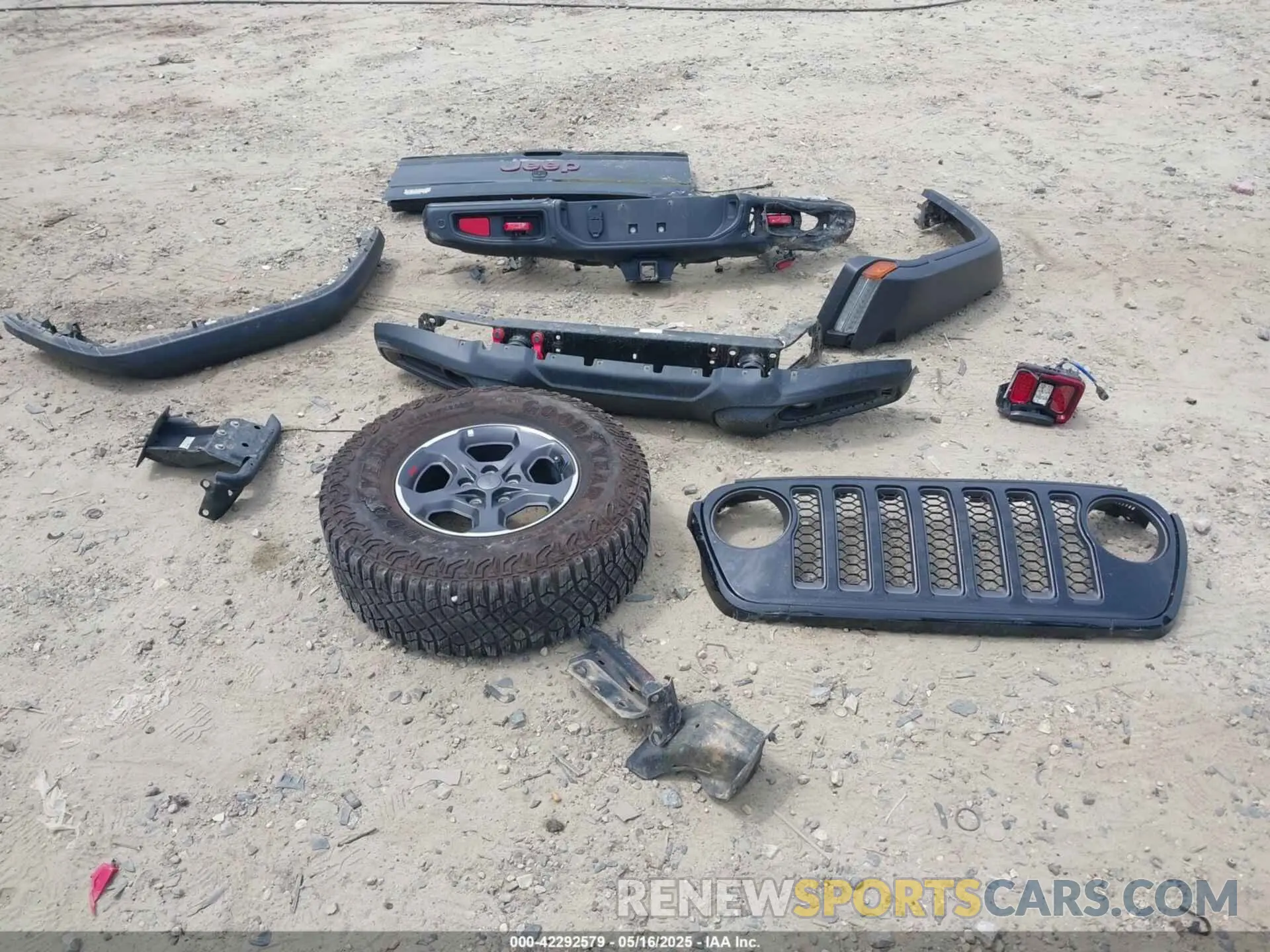 12 Photograph of a damaged car 1C6JJTBG2PL572717 JEEP GLADIATOR 2023