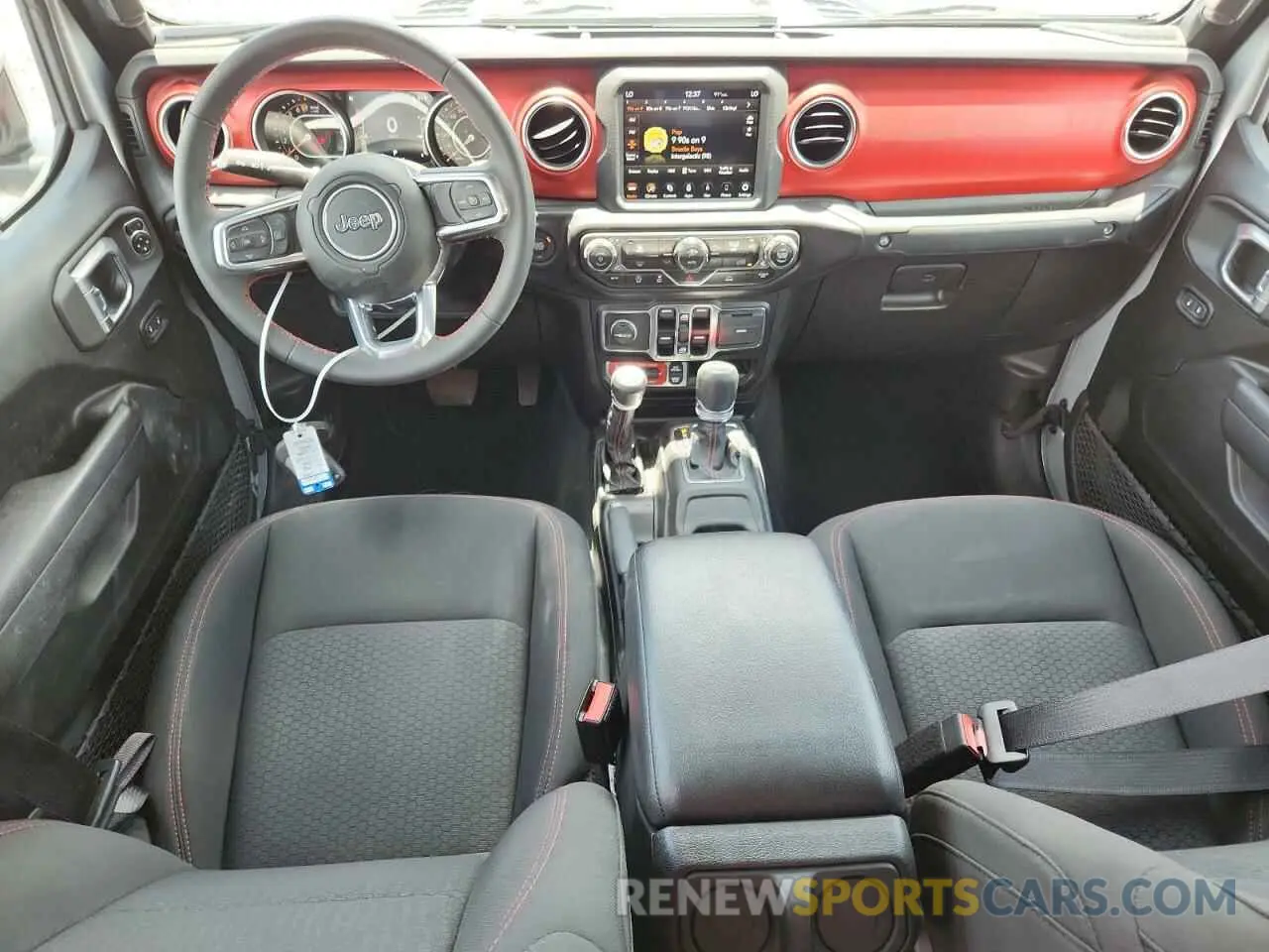 8 Photograph of a damaged car 1C6JJTBG5PL585901 JEEP GLADIATOR 2023