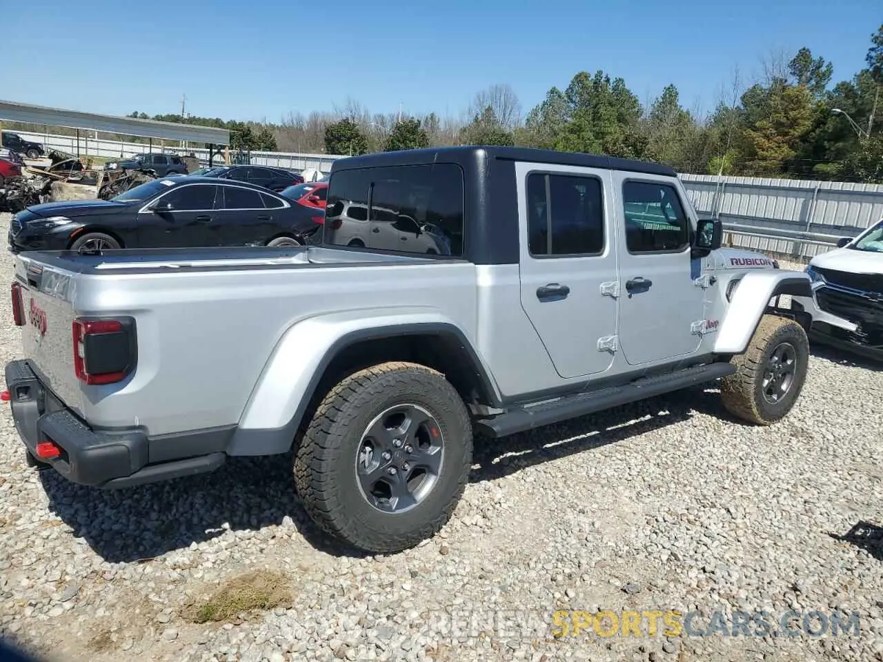 3 Photograph of a damaged car 1C6JJTBG6PL579895 JEEP GLADIATOR 2023