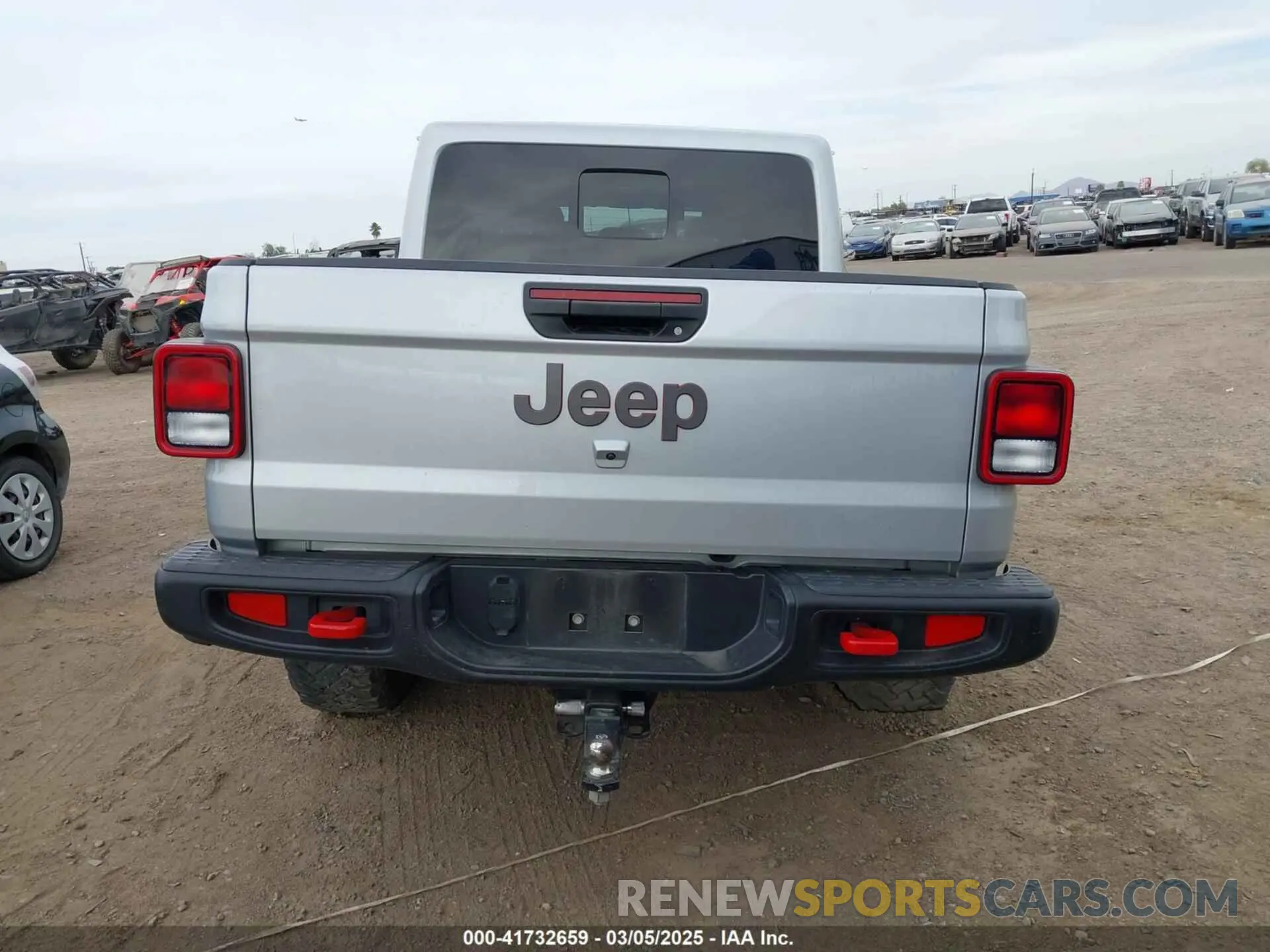 16 Photograph of a damaged car 1C6JJTBG9PL524342 JEEP GLADIATOR 2023