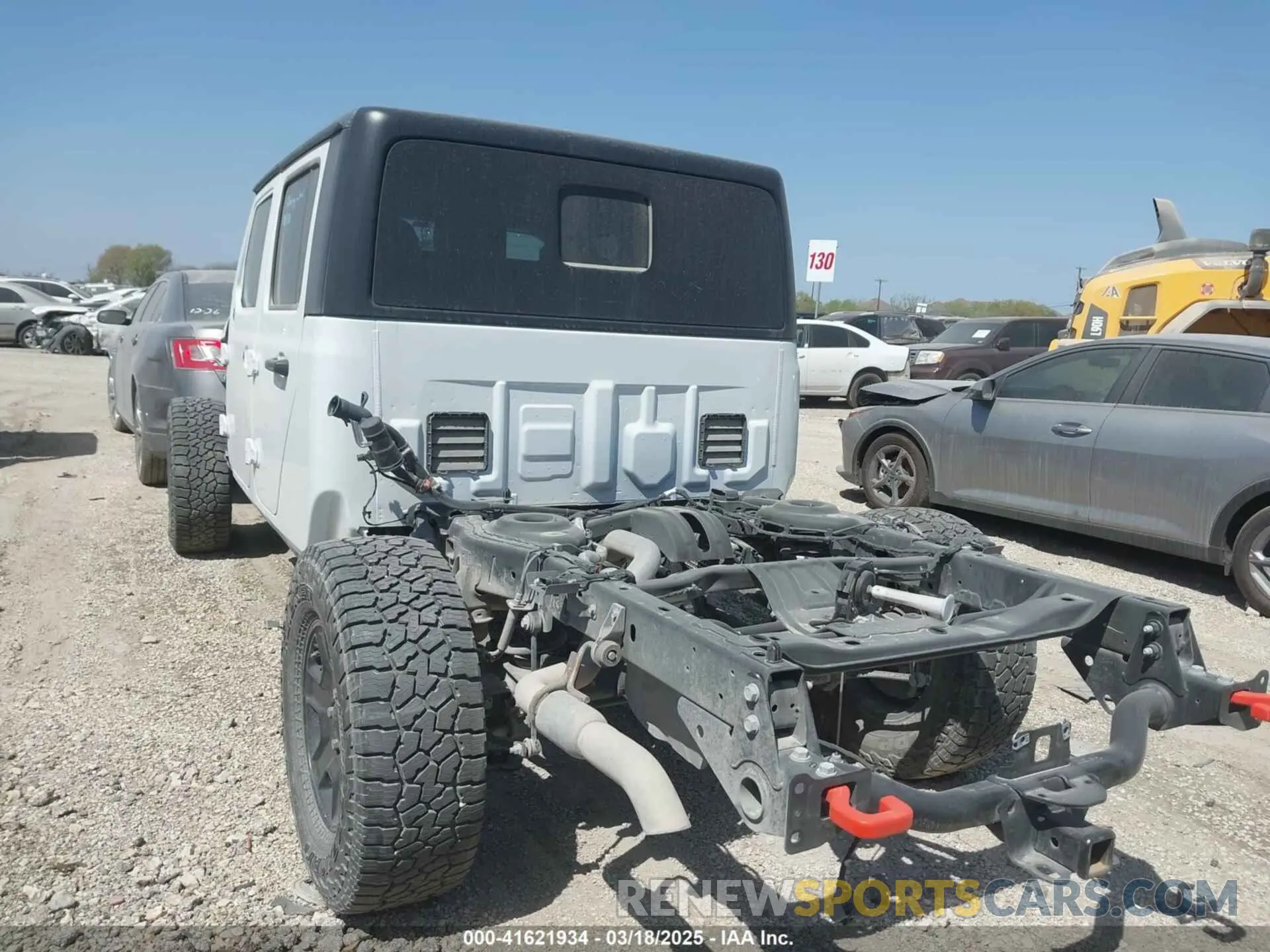 3 Photograph of a damaged car 1C6JJTEG0PL536472 JEEP GLADIATOR 2023