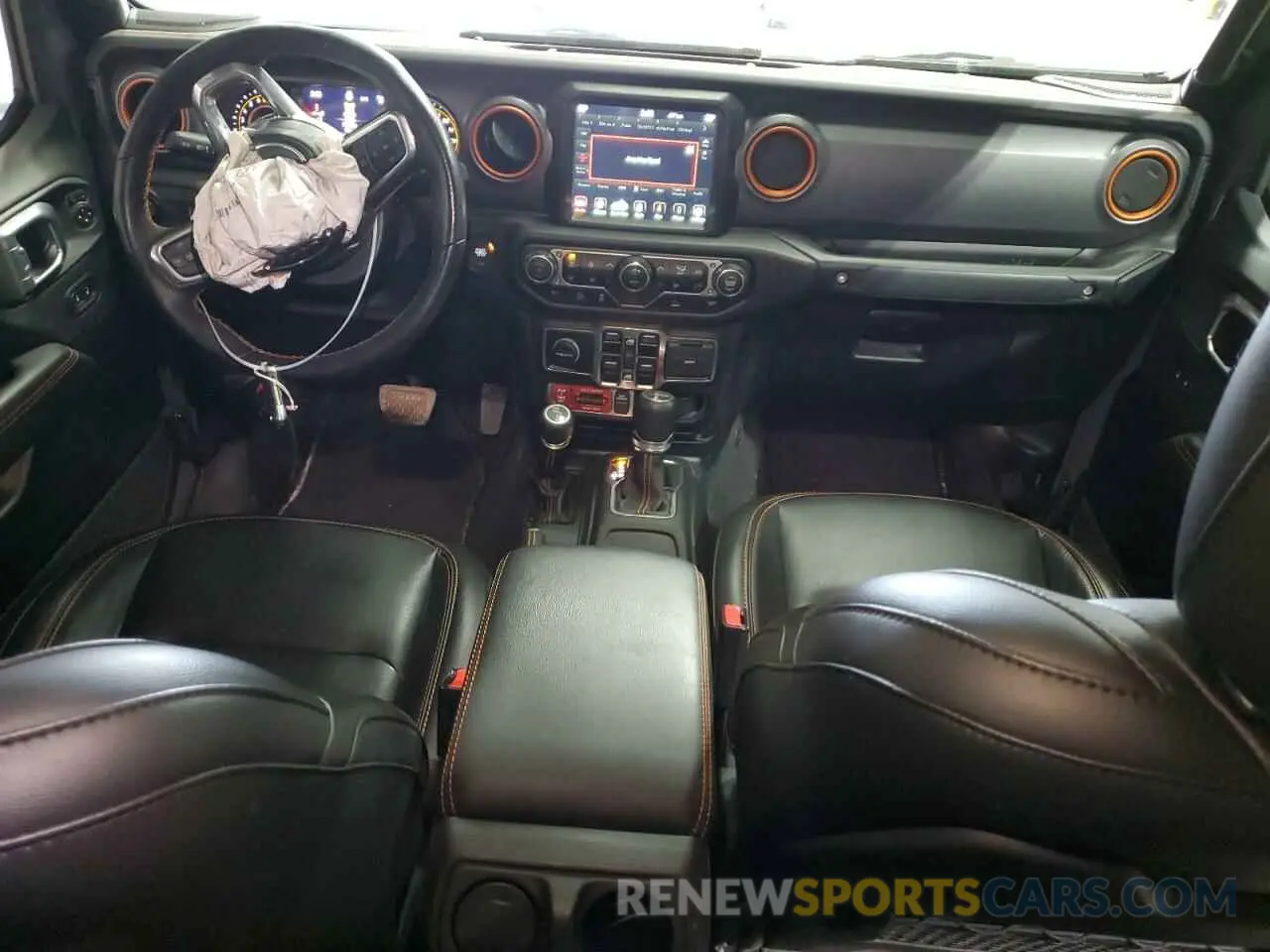 8 Photograph of a damaged car 1C6JJTEG0PL538805 JEEP GLADIATOR 2023