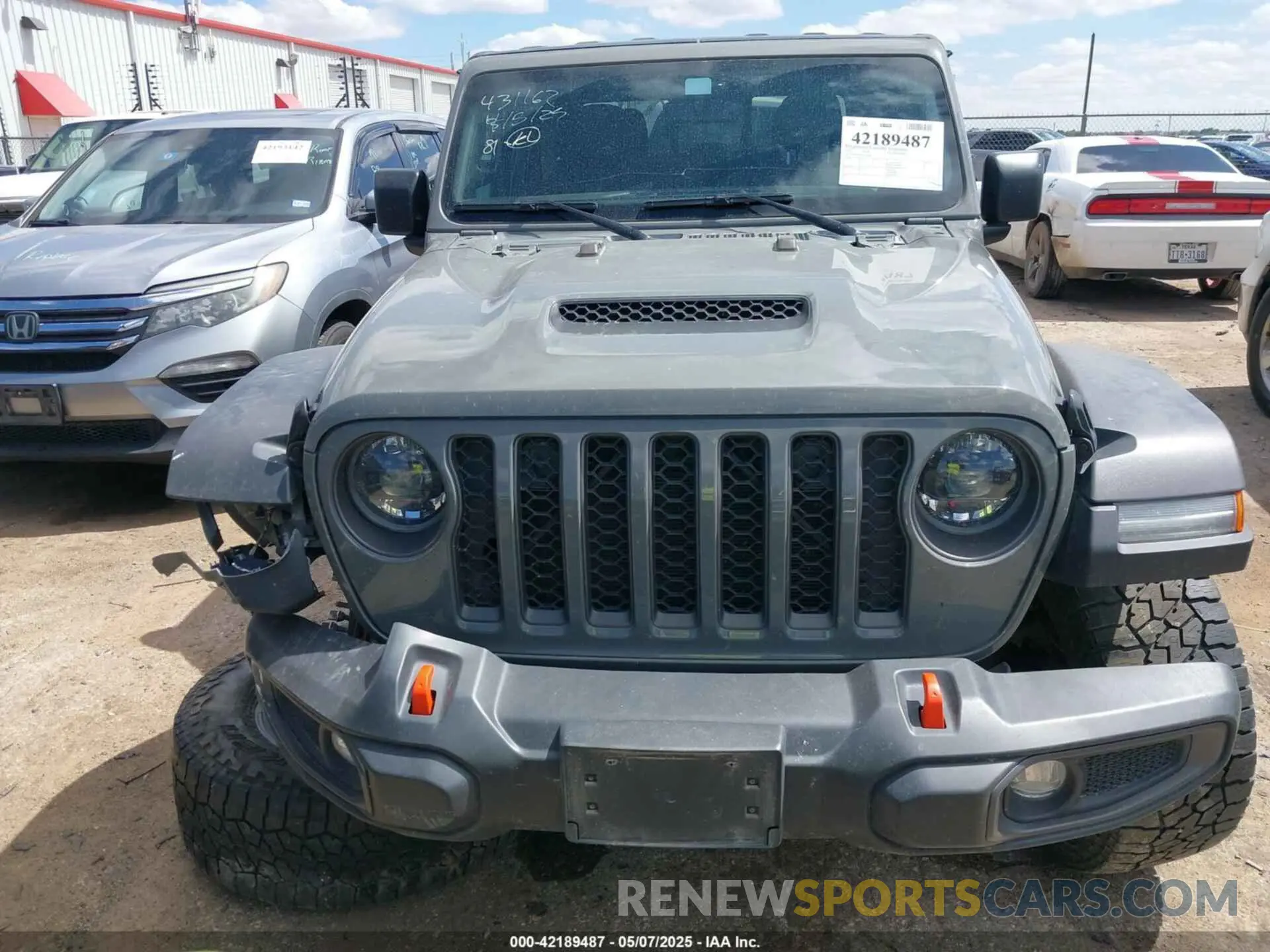 12 Photograph of a damaged car 1C6JJTEG2PL561809 JEEP GLADIATOR 2023