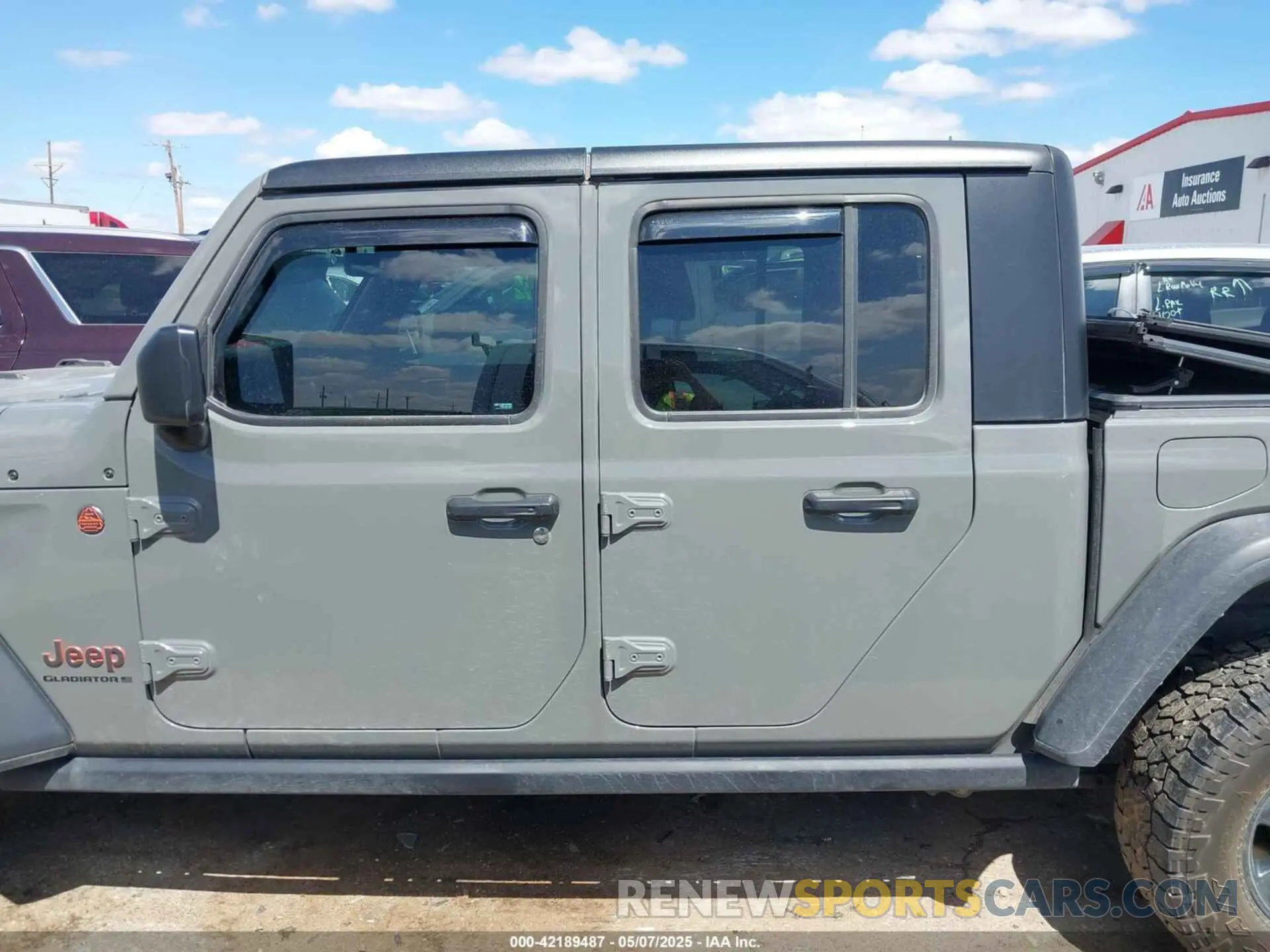 14 Photograph of a damaged car 1C6JJTEG2PL561809 JEEP GLADIATOR 2023