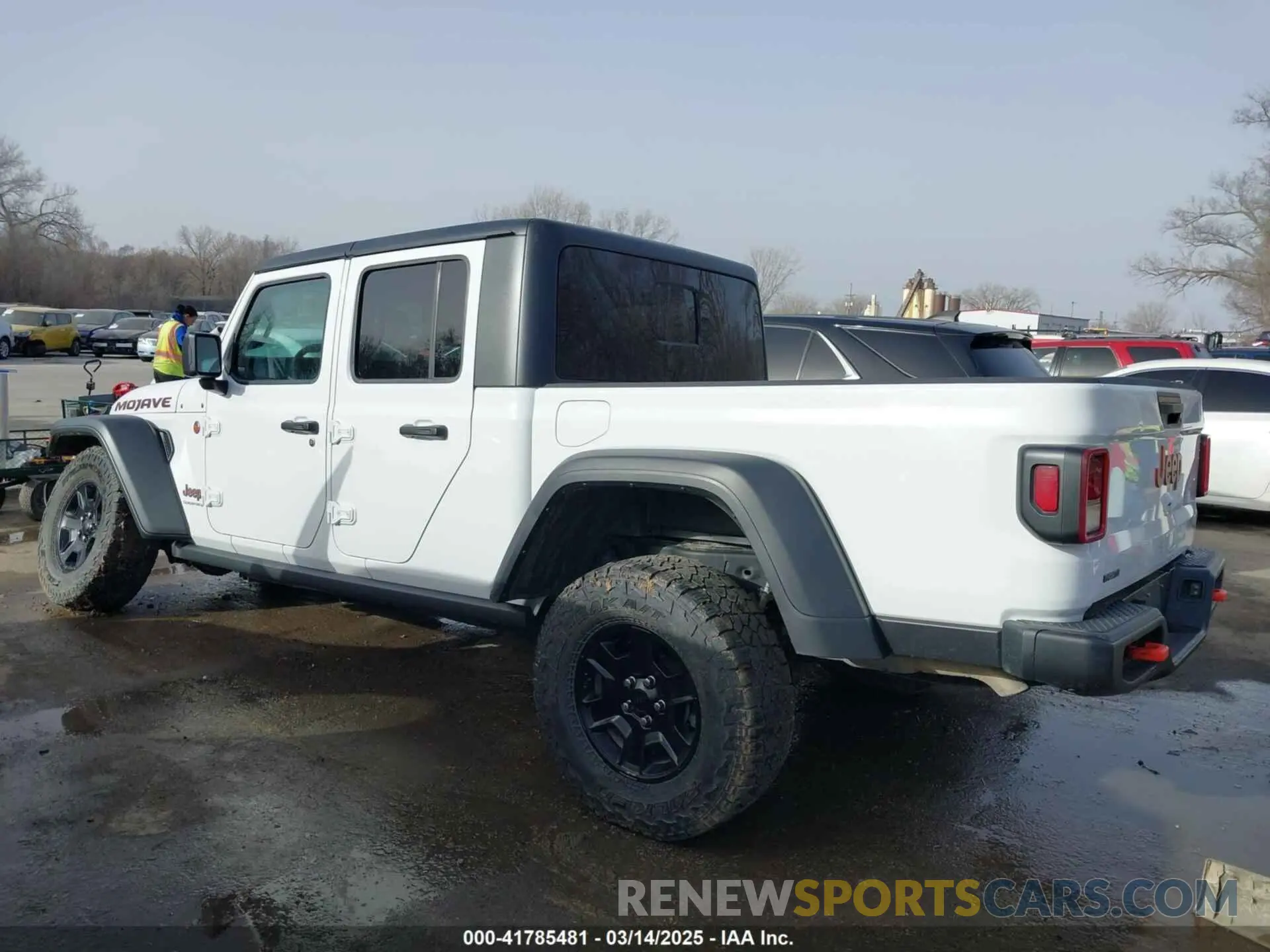 15 Photograph of a damaged car 1C6JJTEG6PL575342 JEEP GLADIATOR 2023