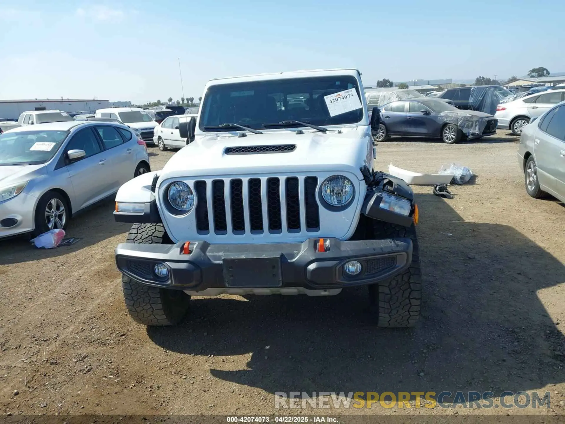 13 Photograph of a damaged car 1C6JJTEG7PL536582 JEEP GLADIATOR 2023