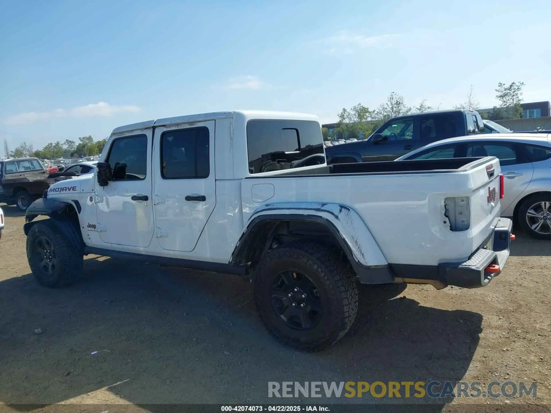 15 Photograph of a damaged car 1C6JJTEG7PL536582 JEEP GLADIATOR 2023