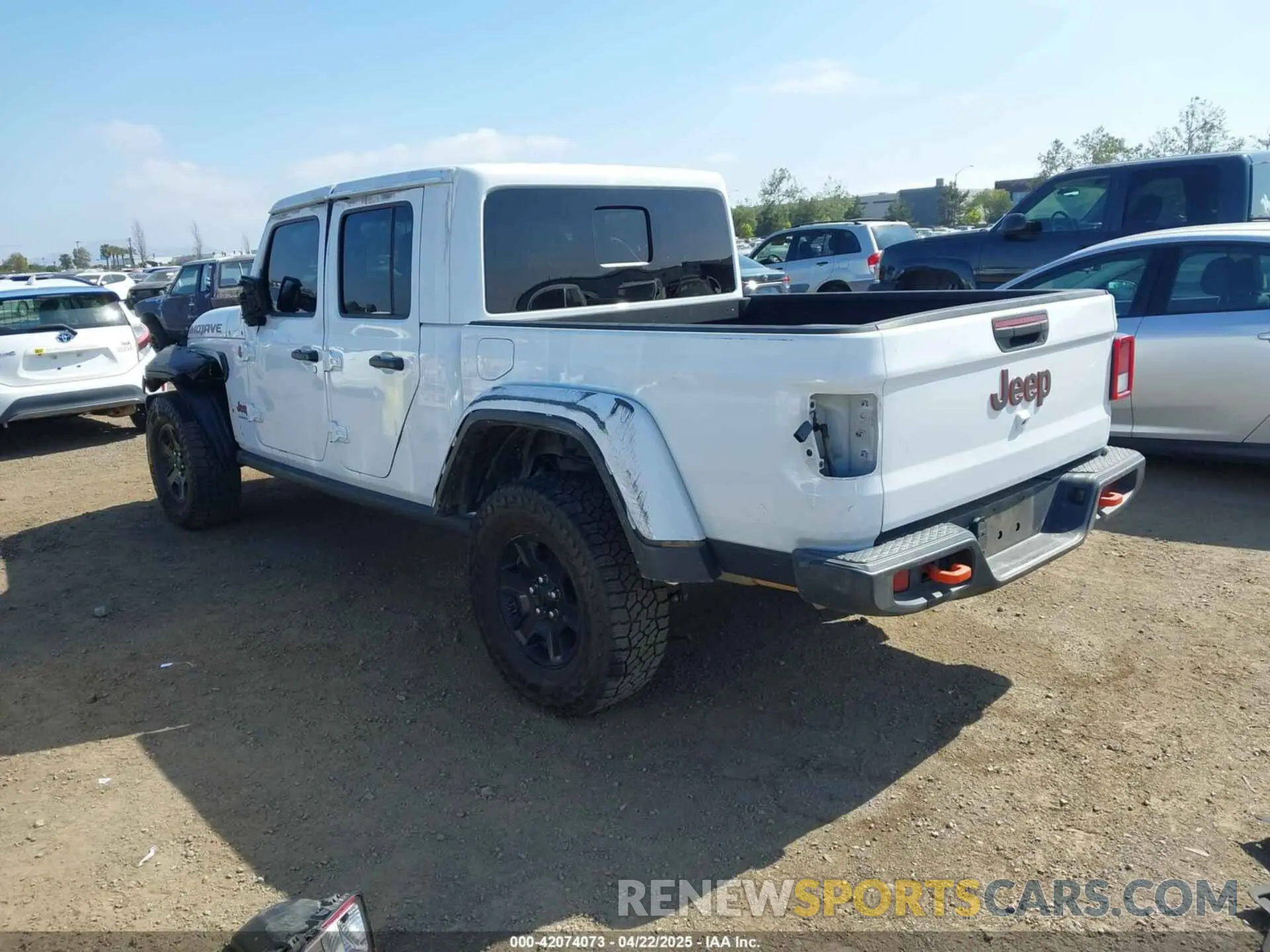 3 Photograph of a damaged car 1C6JJTEG7PL536582 JEEP GLADIATOR 2023