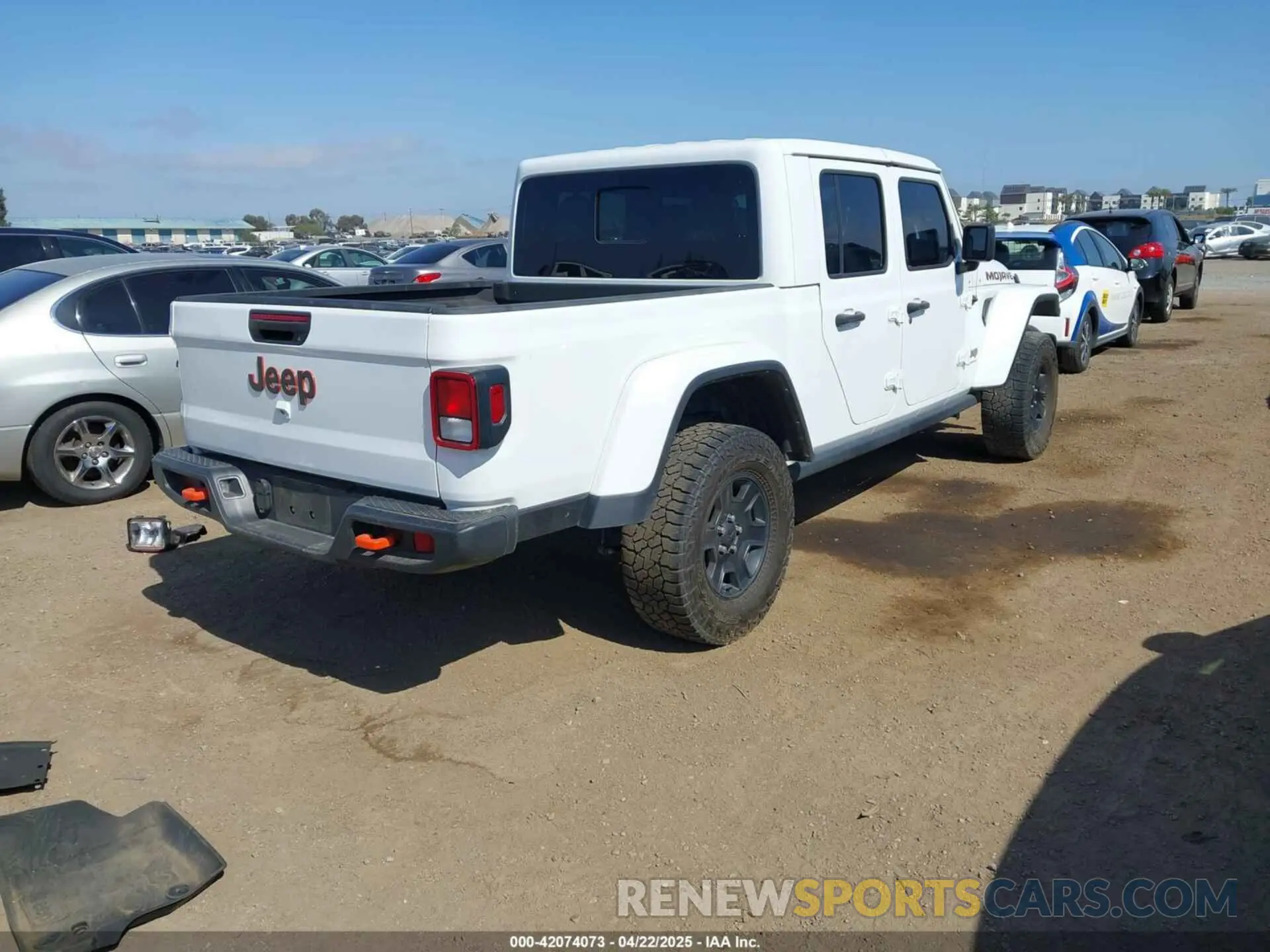 4 Photograph of a damaged car 1C6JJTEG7PL536582 JEEP GLADIATOR 2023
