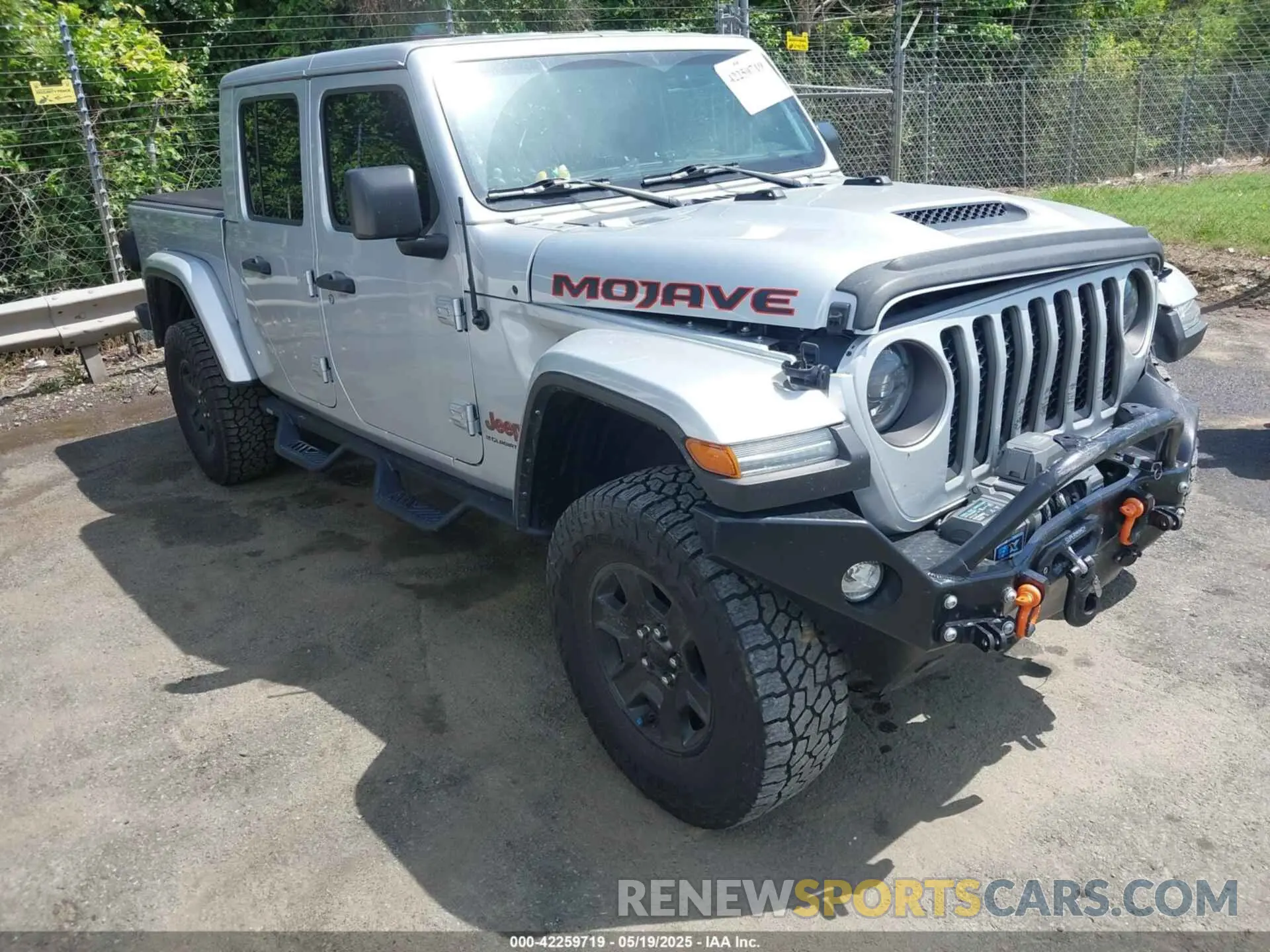 1 Photograph of a damaged car 1C6JJTEGXPL548712 JEEP GLADIATOR 2023