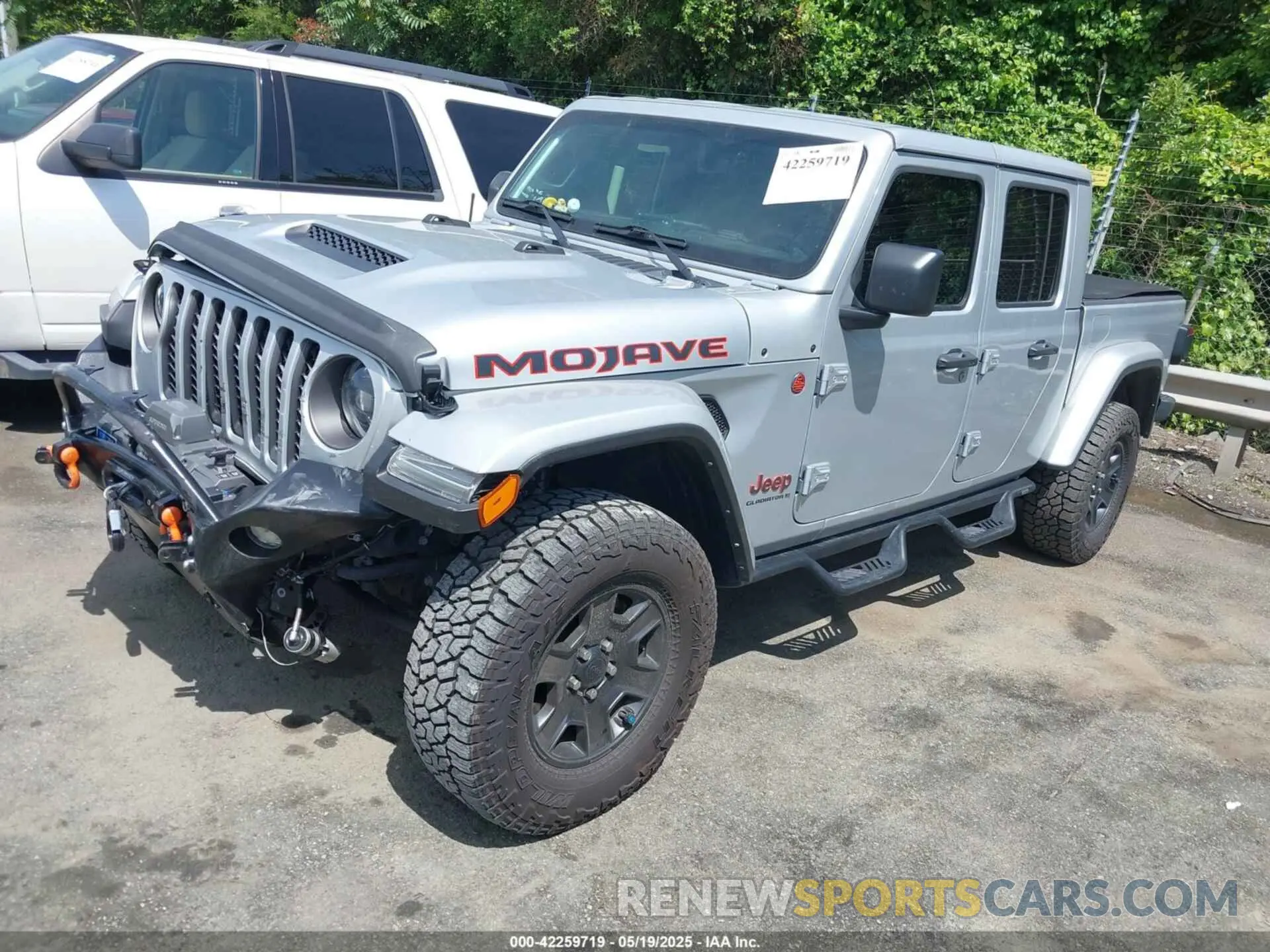 2 Photograph of a damaged car 1C6JJTEGXPL548712 JEEP GLADIATOR 2023