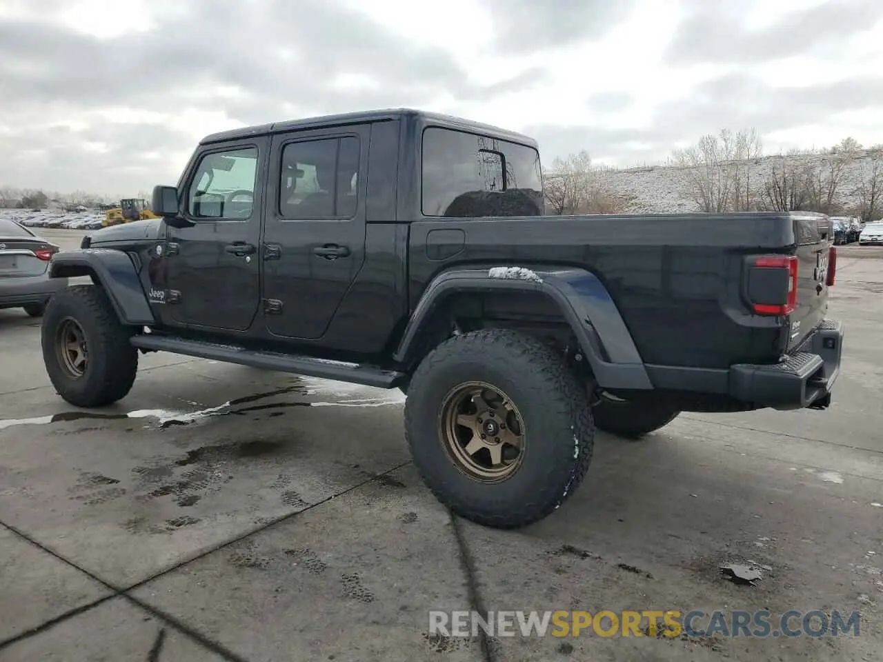 2 Photograph of a damaged car 1C6JJTFM7PL548798 JEEP GLADIATOR 2023