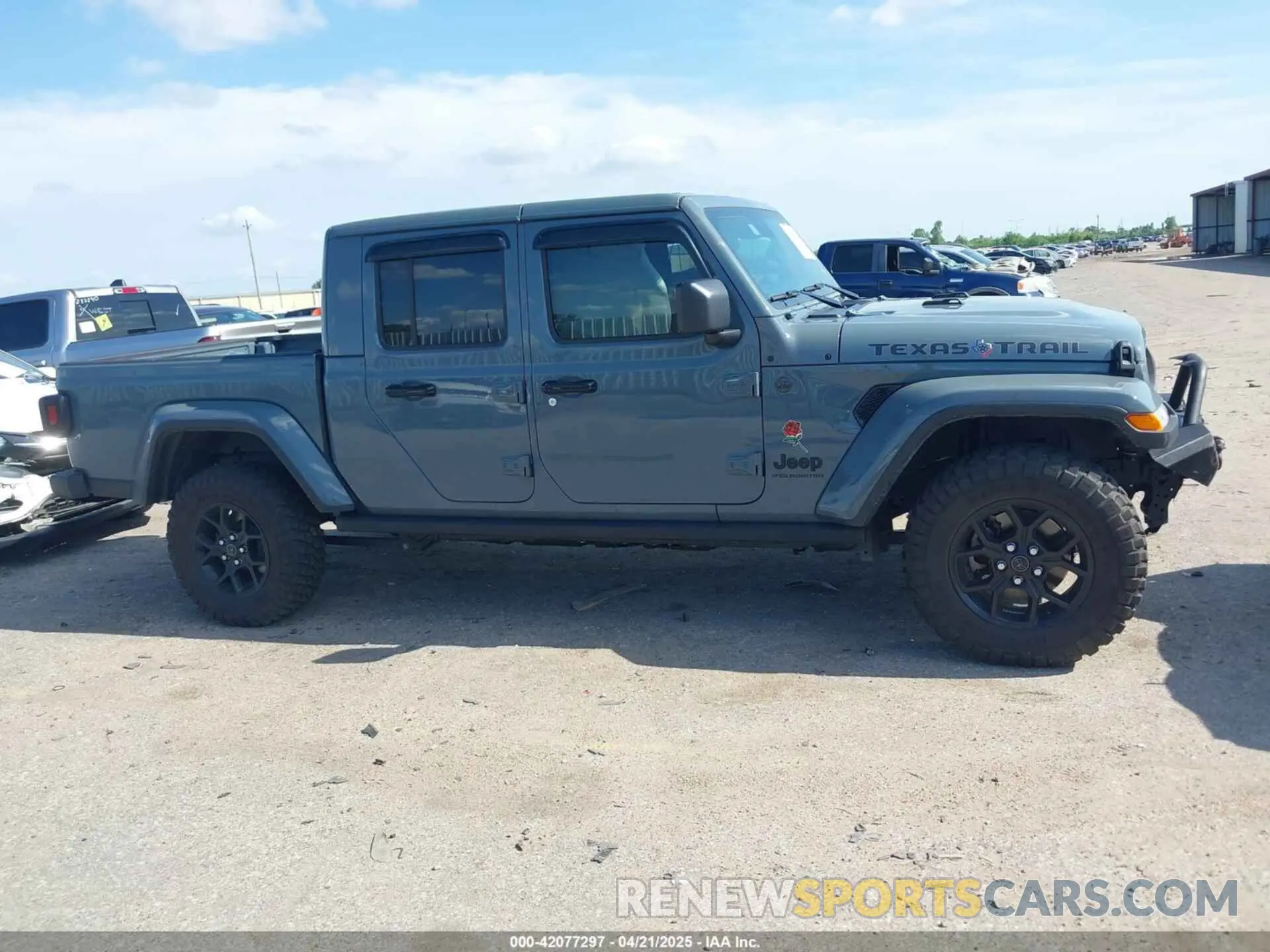 13 Photograph of a damaged car 1C6HJTAG4RL133974 JEEP GLADIATOR 2024