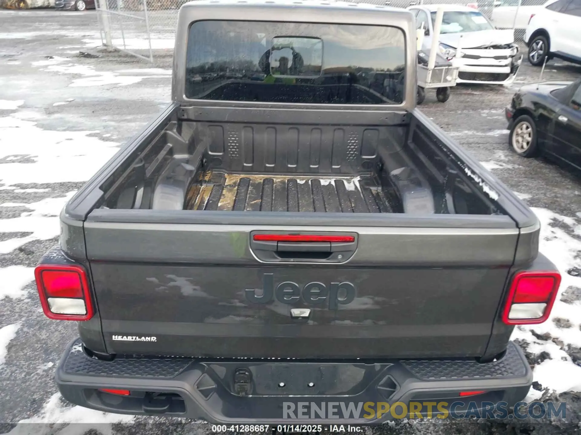 12 Photograph of a damaged car 1C6HJTAG6RL133538 JEEP GLADIATOR 2024