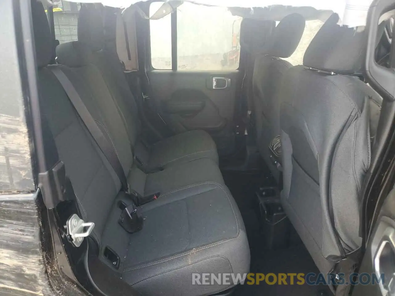 10 Photograph of a damaged car 1C6HJTAGXRL109663 JEEP GLADIATOR 2024