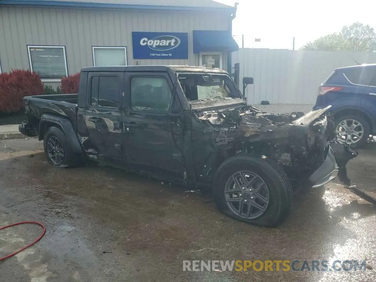 4 Photograph of a damaged car 1C6HJTAGXRL109663 JEEP GLADIATOR 2024