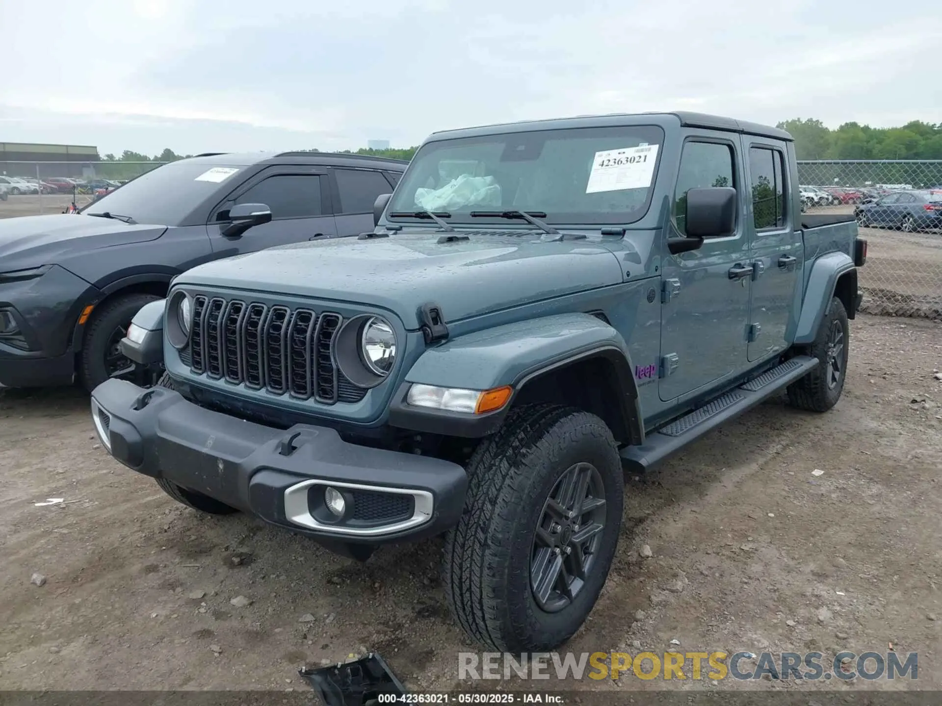 2 Photograph of a damaged car 1C6JJTAGXRL117537 JEEP GLADIATOR 2024