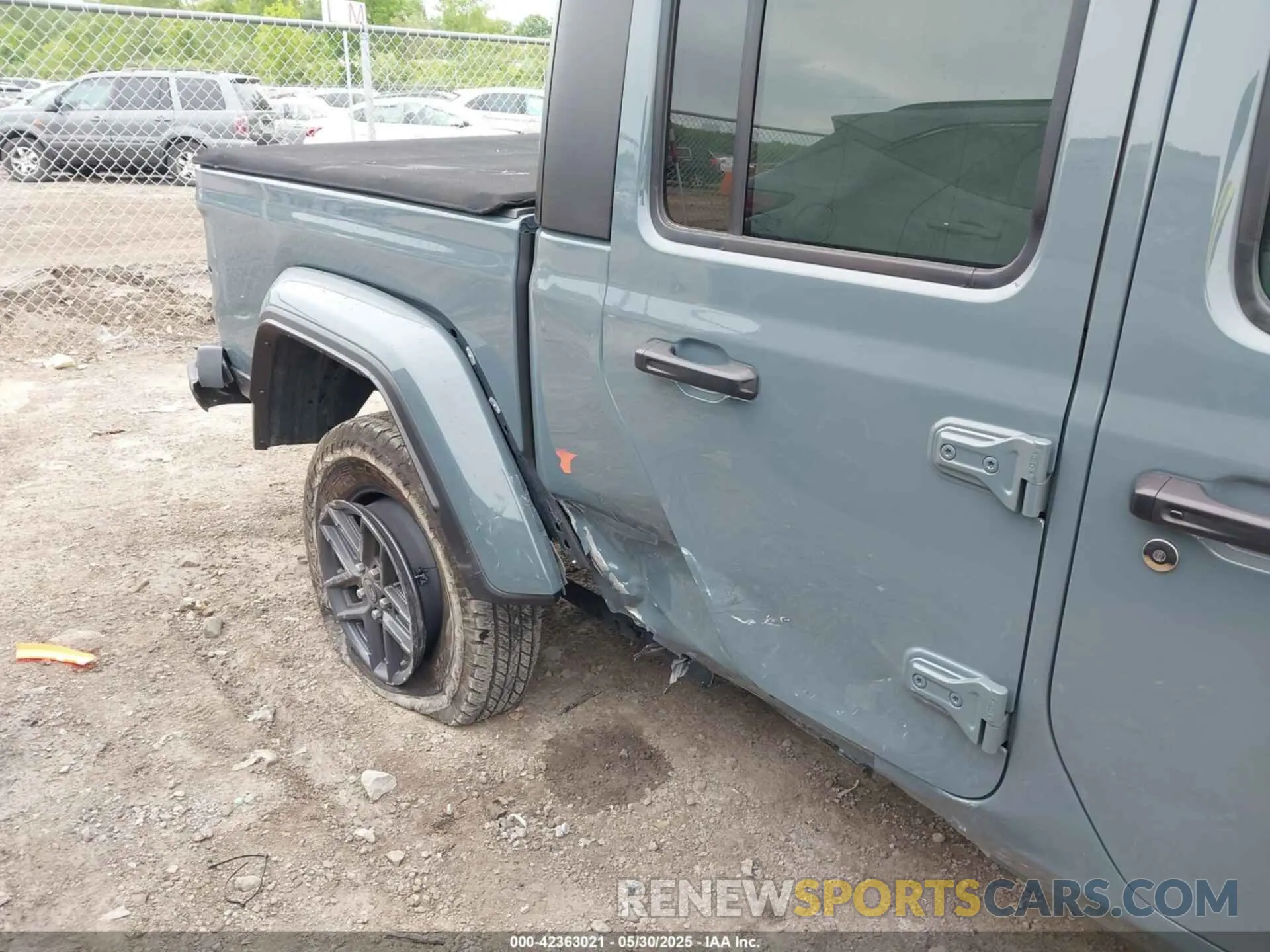 6 Photograph of a damaged car 1C6JJTAGXRL117537 JEEP GLADIATOR 2024