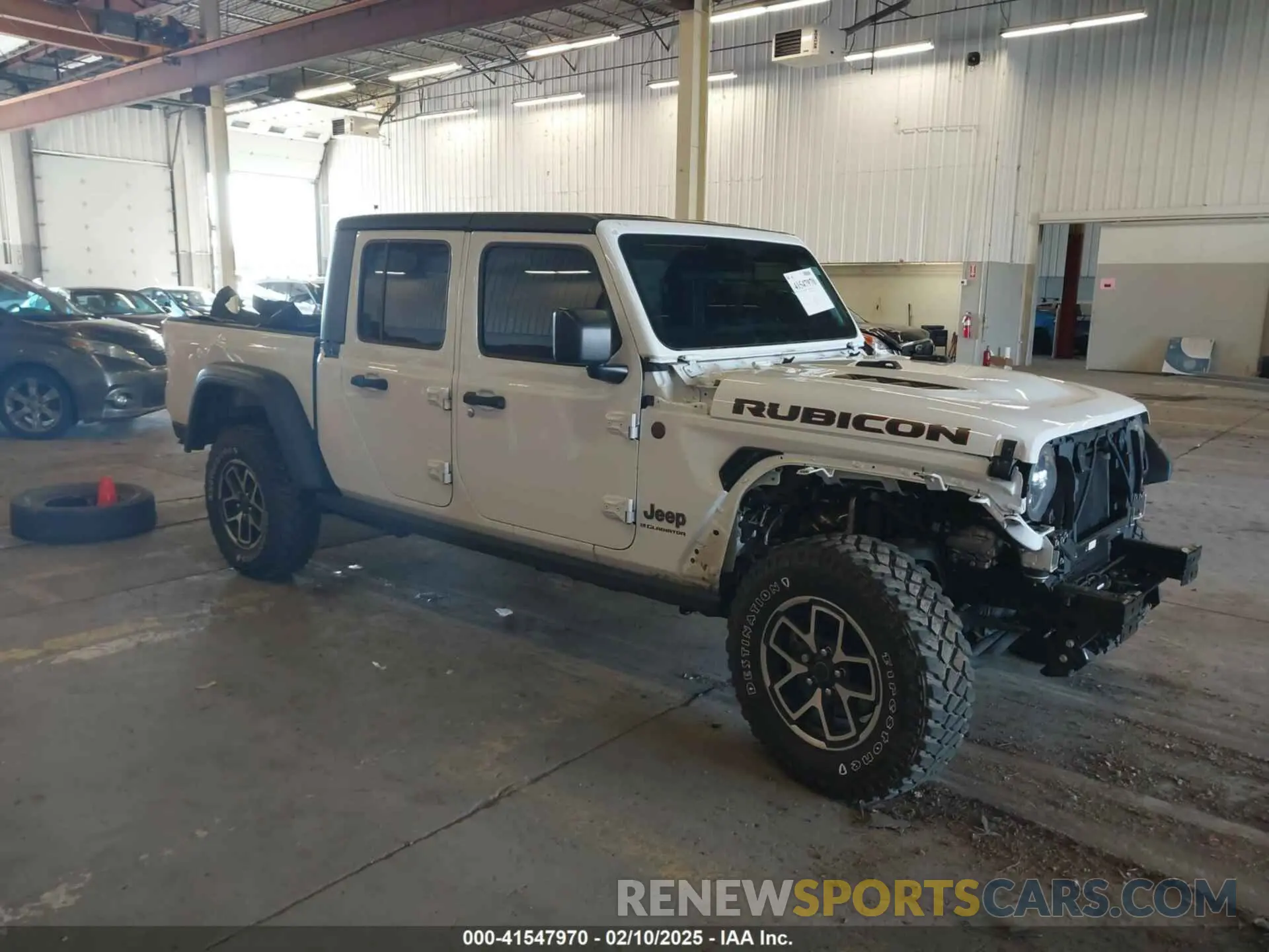 1 Photograph of a damaged car 1C6JJTBG0RL107582 JEEP GLADIATOR 2024