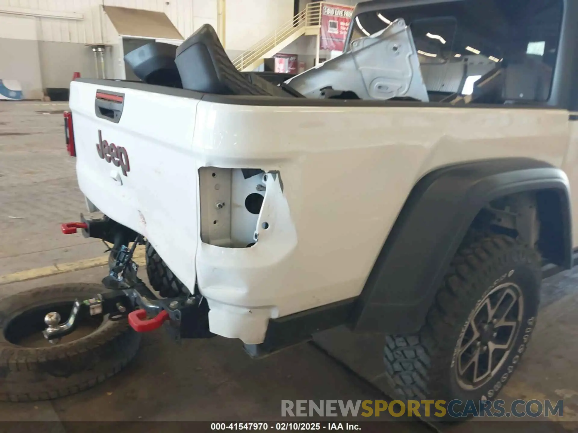 20 Photograph of a damaged car 1C6JJTBG0RL107582 JEEP GLADIATOR 2024