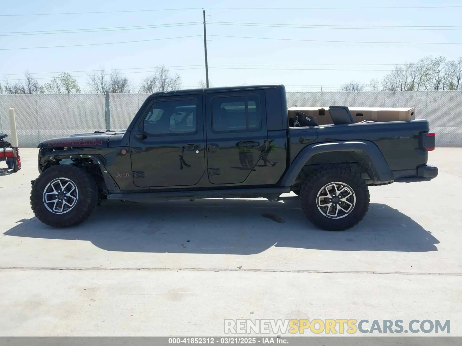 14 Photograph of a damaged car 1C6JJTBG5RL114723 JEEP GLADIATOR 2024