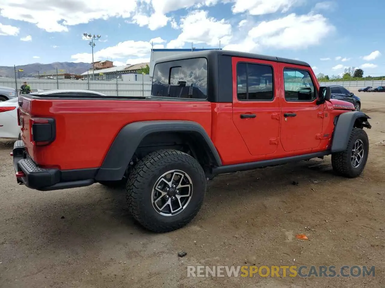 3 Photograph of a damaged car 1C6JJTBG7RL105165 JEEP GLADIATOR 2024