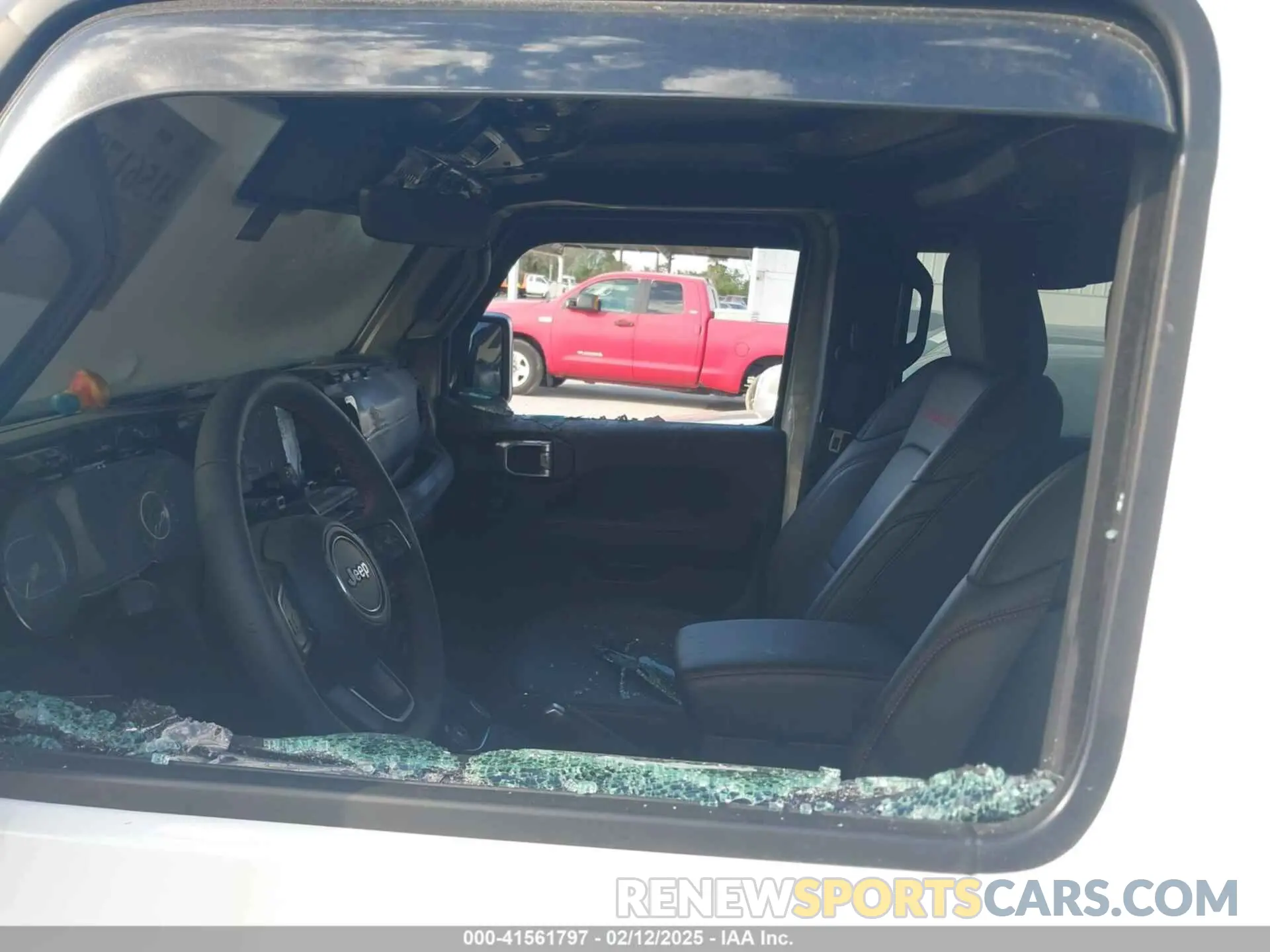 12 Photograph of a damaged car 1C6JJTBG9RL125269 JEEP GLADIATOR 2024