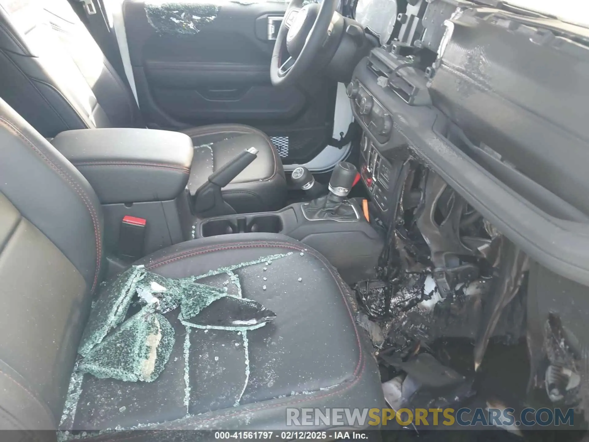 5 Photograph of a damaged car 1C6JJTBG9RL125269 JEEP GLADIATOR 2024