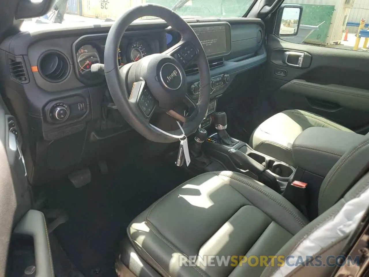 8 Photograph of a damaged car 1C6JJTEG4RL120069 JEEP GLADIATOR 2024