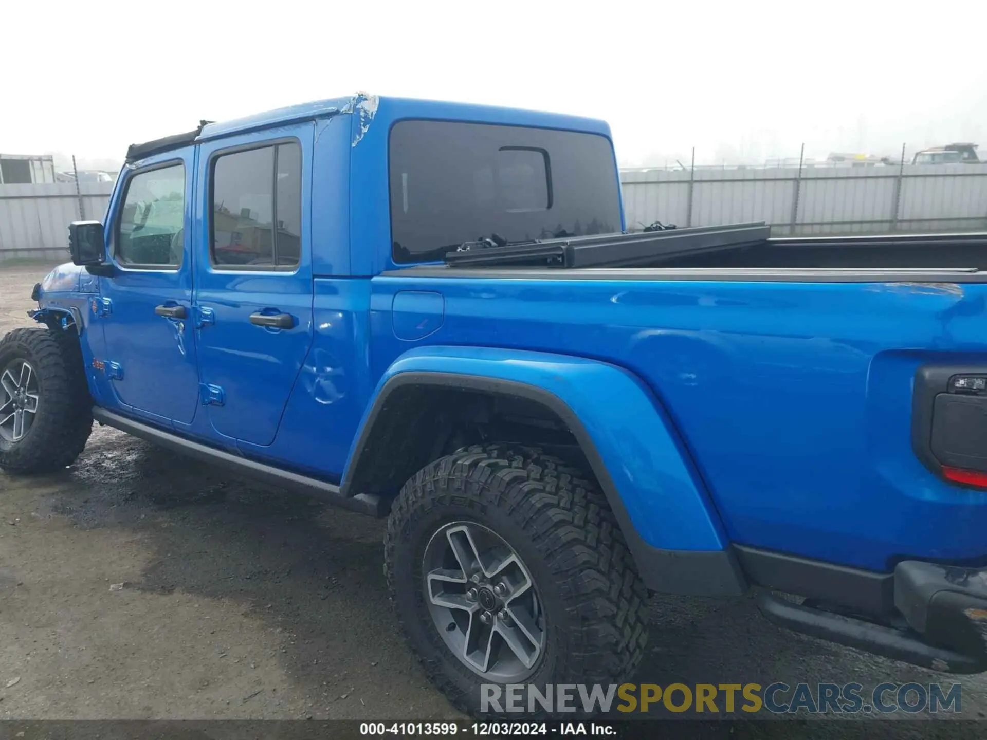 15 Photograph of a damaged car 1C6JJTEG5RL121313 JEEP GLADIATOR 2024