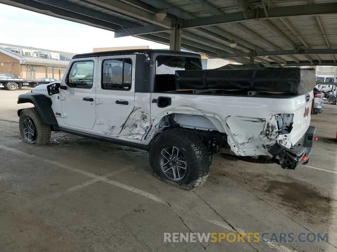 2 Photograph of a damaged car 1C6JJTEGXRL105429 JEEP GLADIATOR 2024