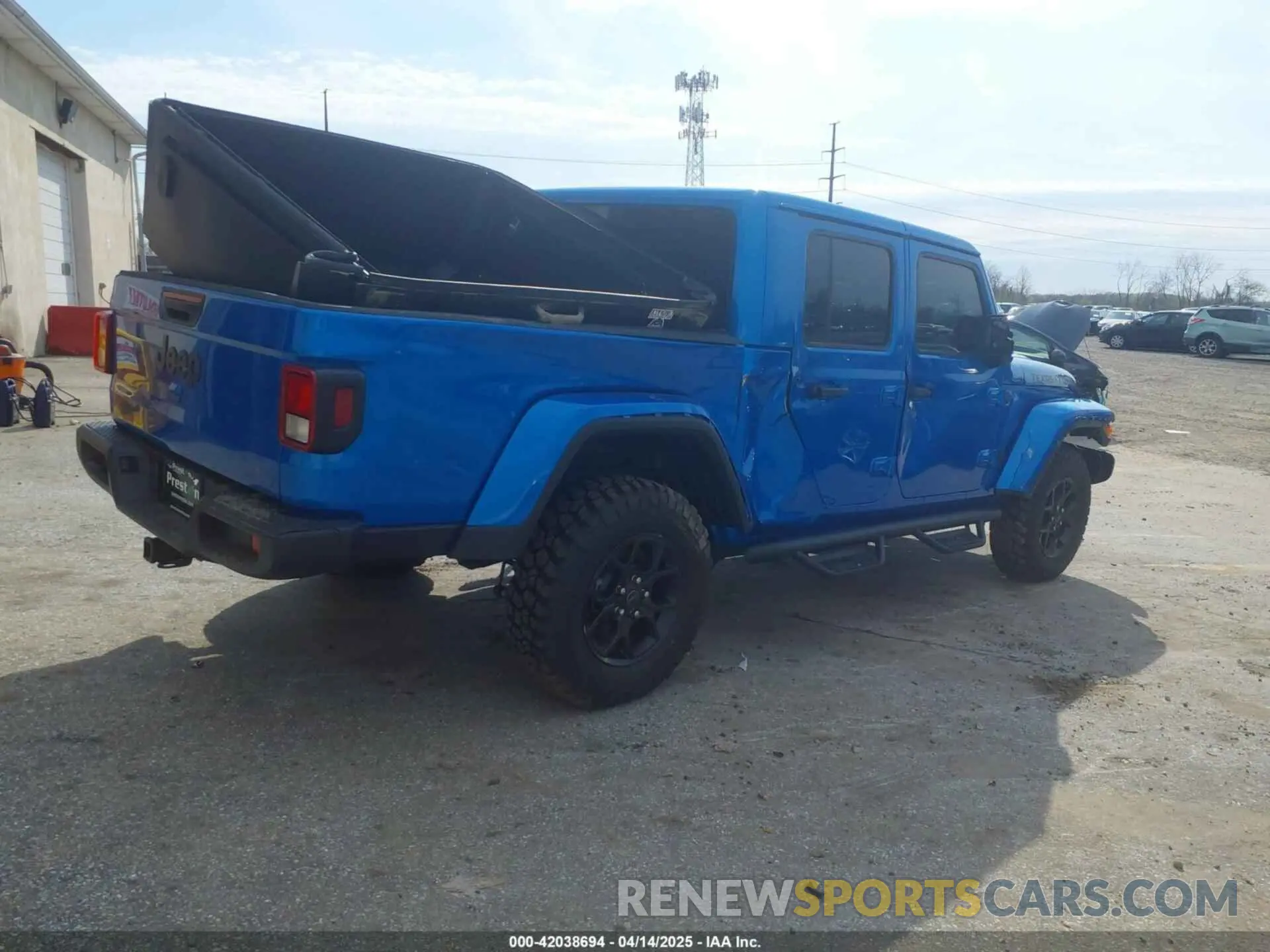 4 Photograph of a damaged car 1C6PJTAG9SL503849 JEEP GLADIATOR 2025
