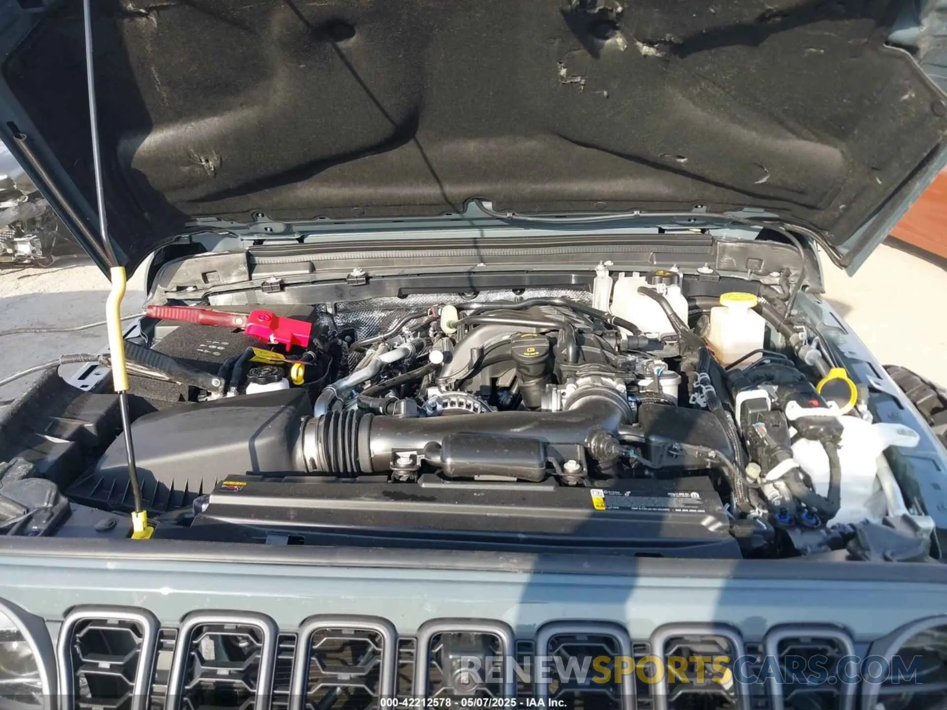 10 Photograph of a damaged car 1C6RJTEGXSL515043 JEEP GLADIATOR 2025