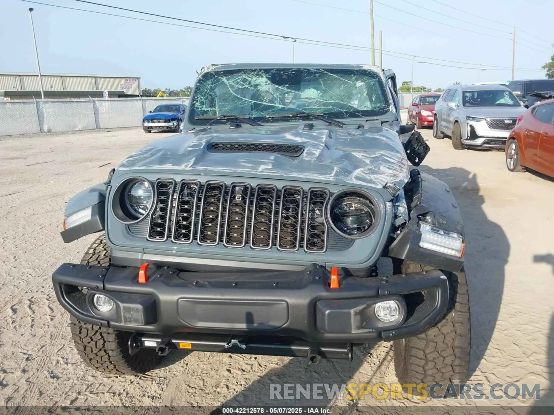 11 Photograph of a damaged car 1C6RJTEGXSL515043 JEEP GLADIATOR 2025