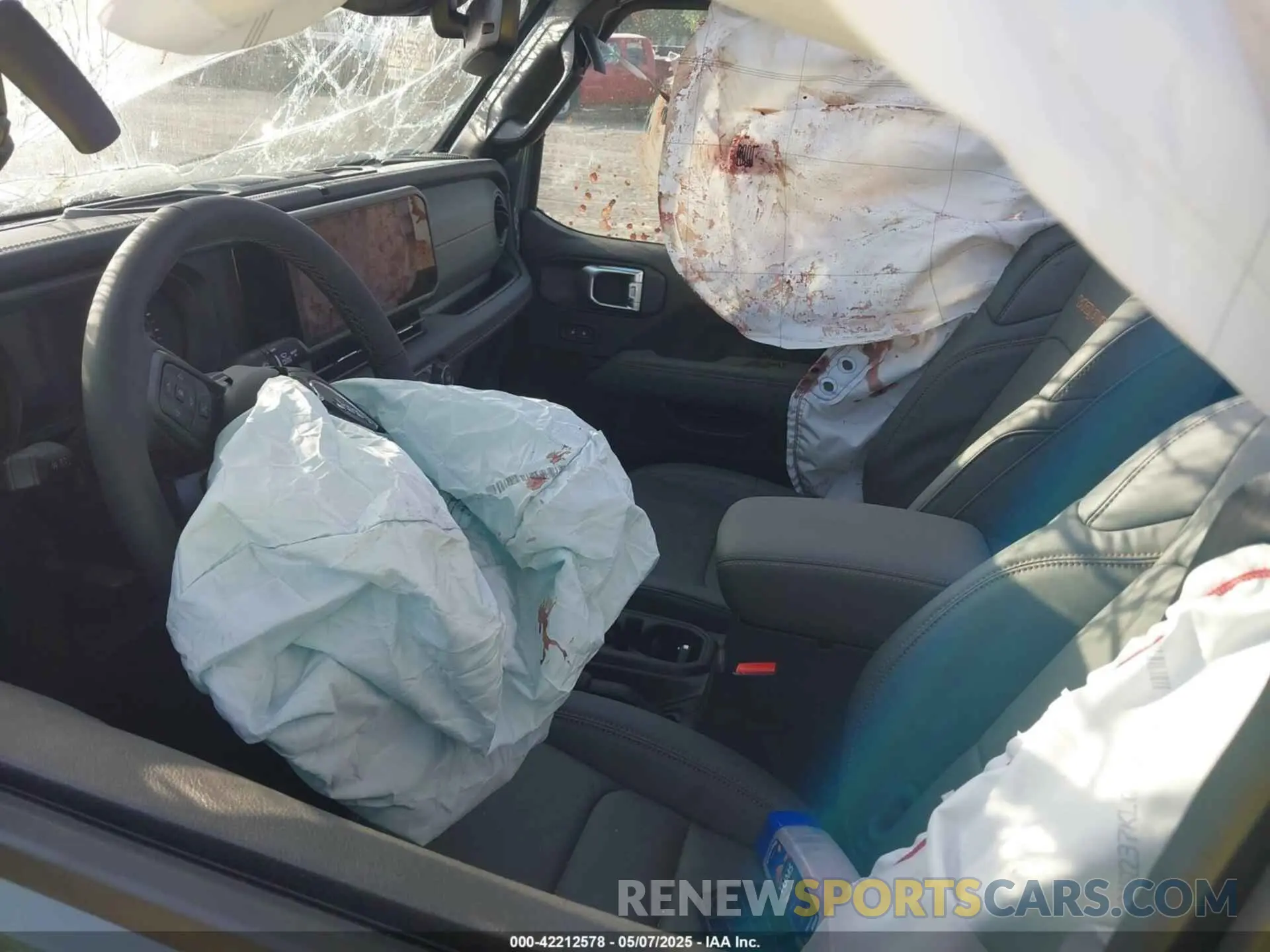 5 Photograph of a damaged car 1C6RJTEGXSL515043 JEEP GLADIATOR 2025