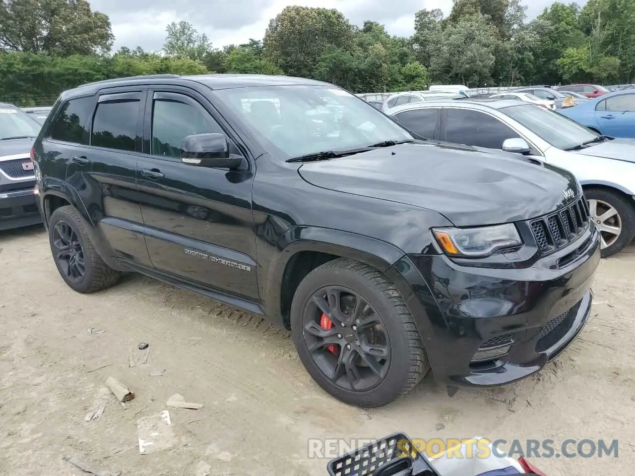 4 Photograph of a damaged car 1C4RJFDJ0HC948581 JEEP GRAND CHER 2017