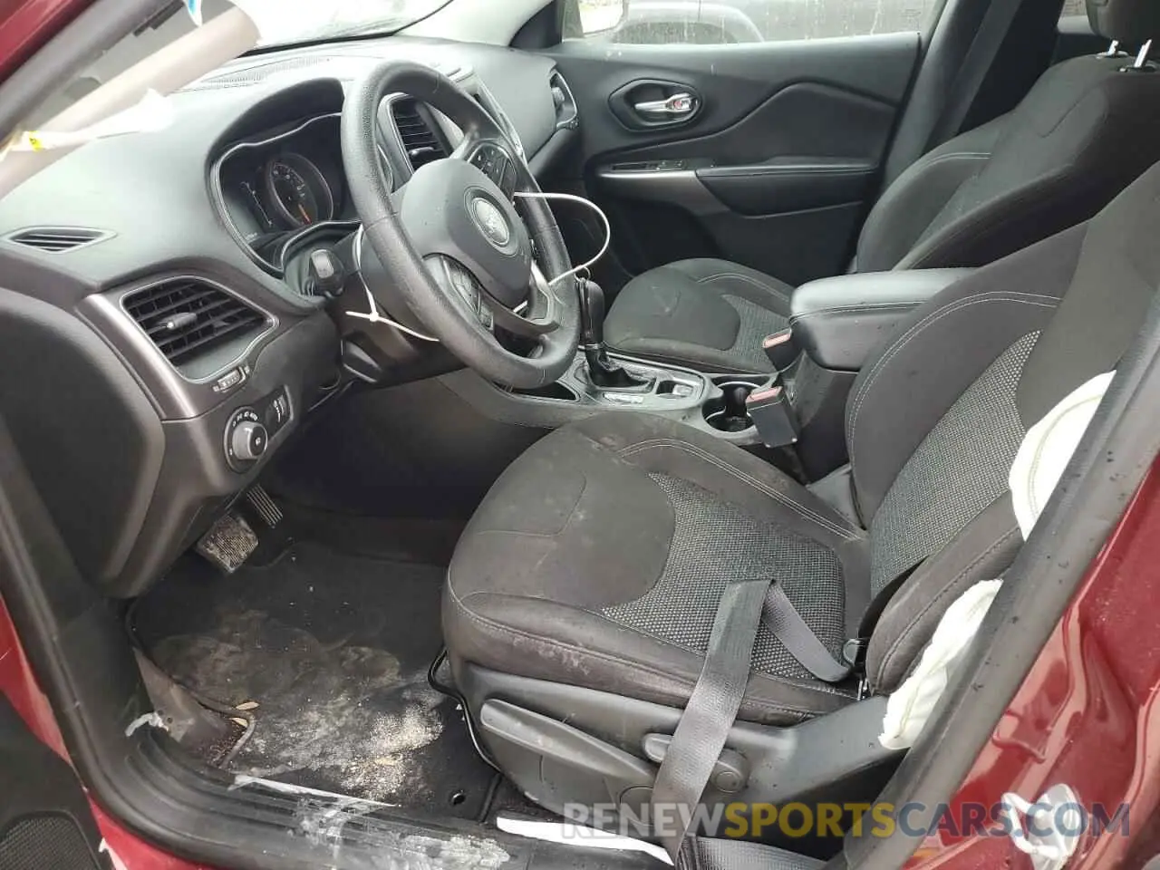 7 Photograph of a damaged car 1C4PJLCB0KD203797 JEEP GRAND CHER 2019