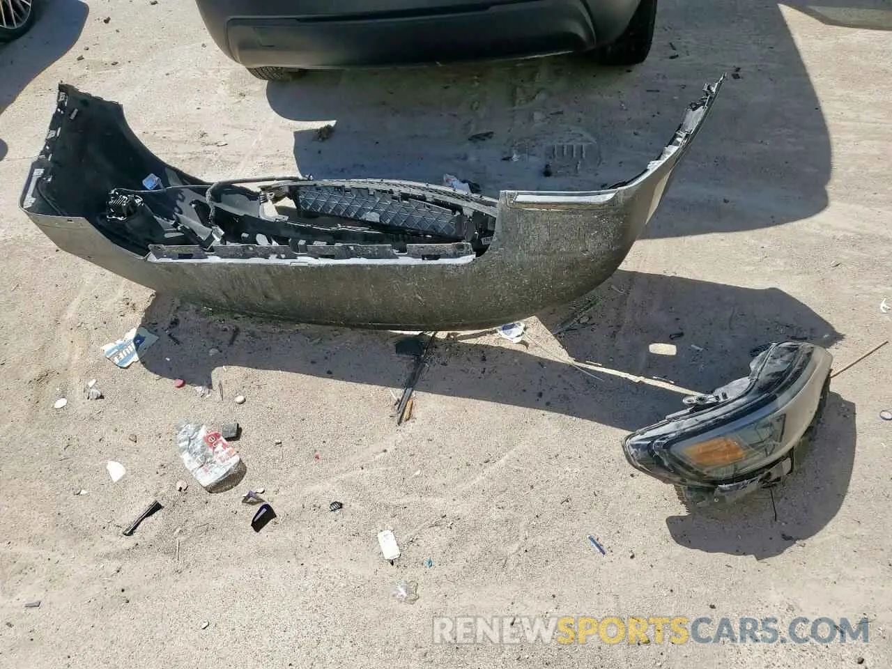 13 Photograph of a damaged car 1C4PJLCB1KD263409 JEEP GRAND CHER 2019