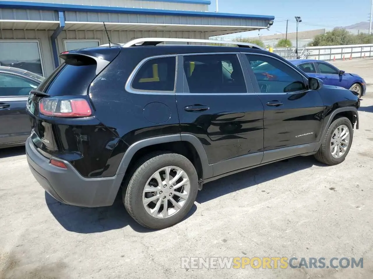 3 Photograph of a damaged car 1C4PJLCB1KD327111 JEEP GRAND CHER 2019