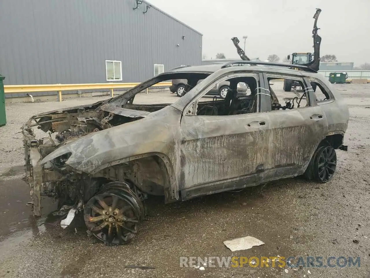 1 Photograph of a damaged car 1C4PJLCB1KD327593 JEEP GRAND CHER 2019