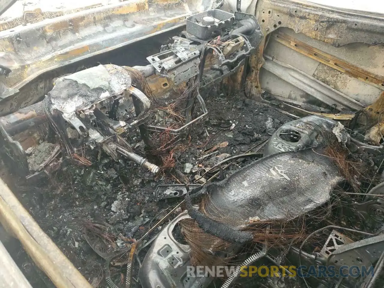8 Photograph of a damaged car 1C4PJLCB1KD327593 JEEP GRAND CHER 2019
