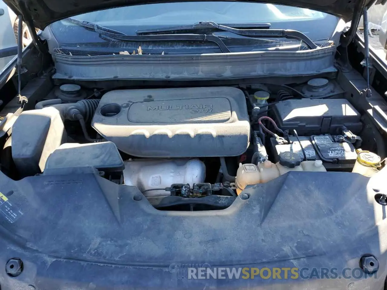 12 Photograph of a damaged car 1C4PJLCB1KD348749 JEEP GRAND CHER 2019