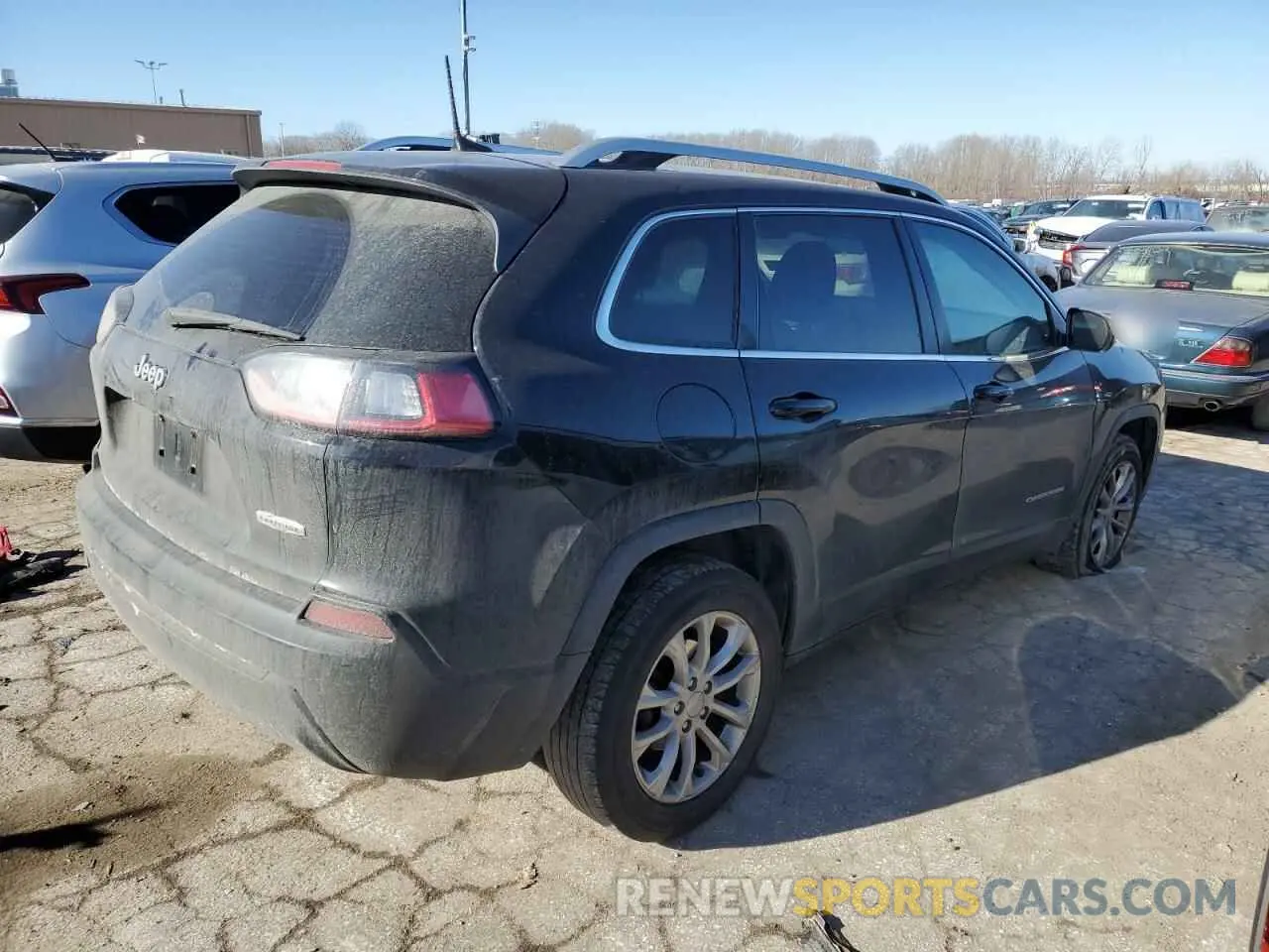 3 Photograph of a damaged car 1C4PJLCB1KD348749 JEEP GRAND CHER 2019