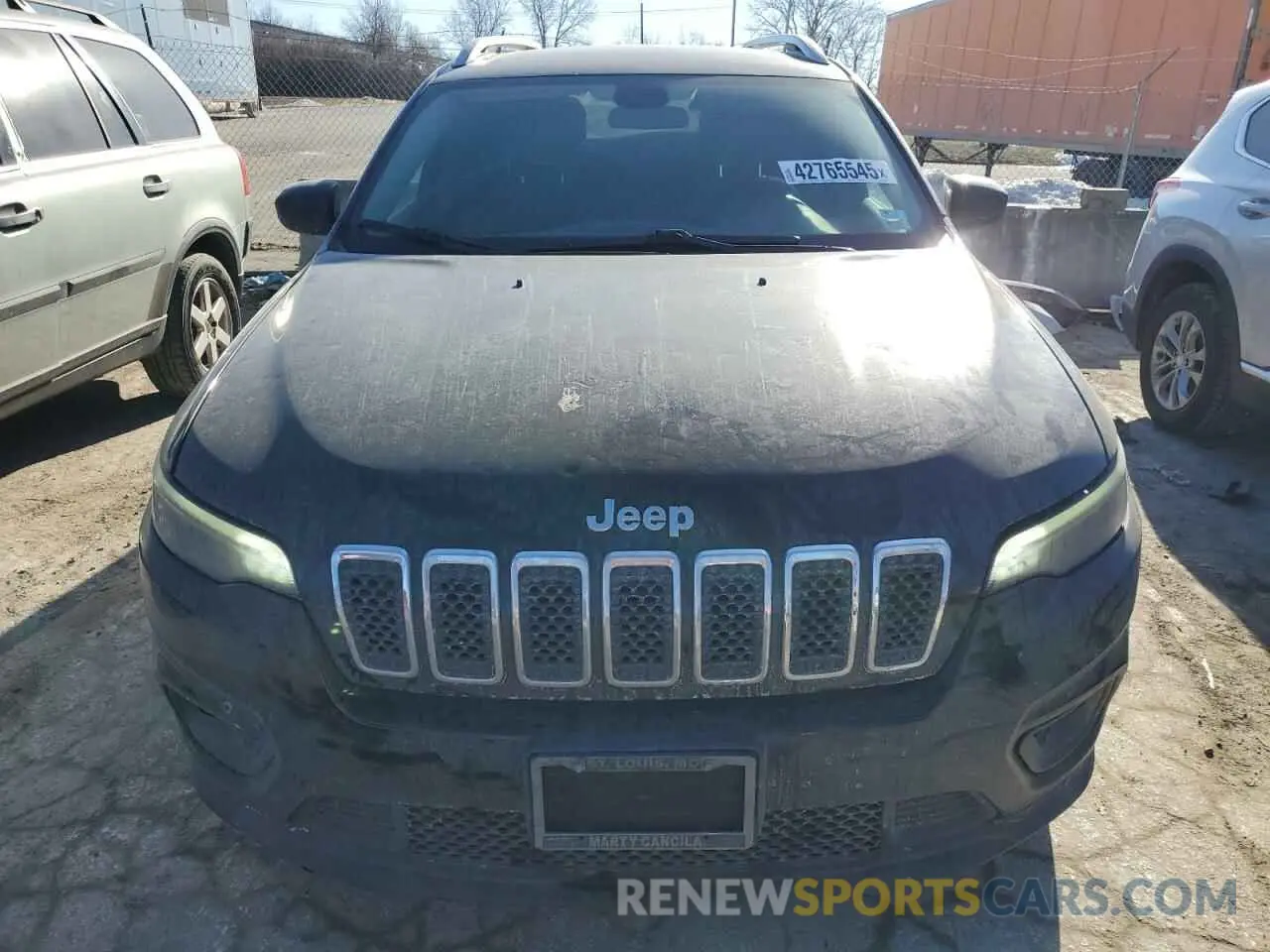 5 Photograph of a damaged car 1C4PJLCB1KD348749 JEEP GRAND CHER 2019