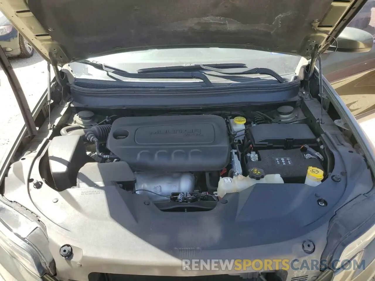 12 Photograph of a damaged car 1C4PJLCB1KD428925 JEEP GRAND CHER 2019