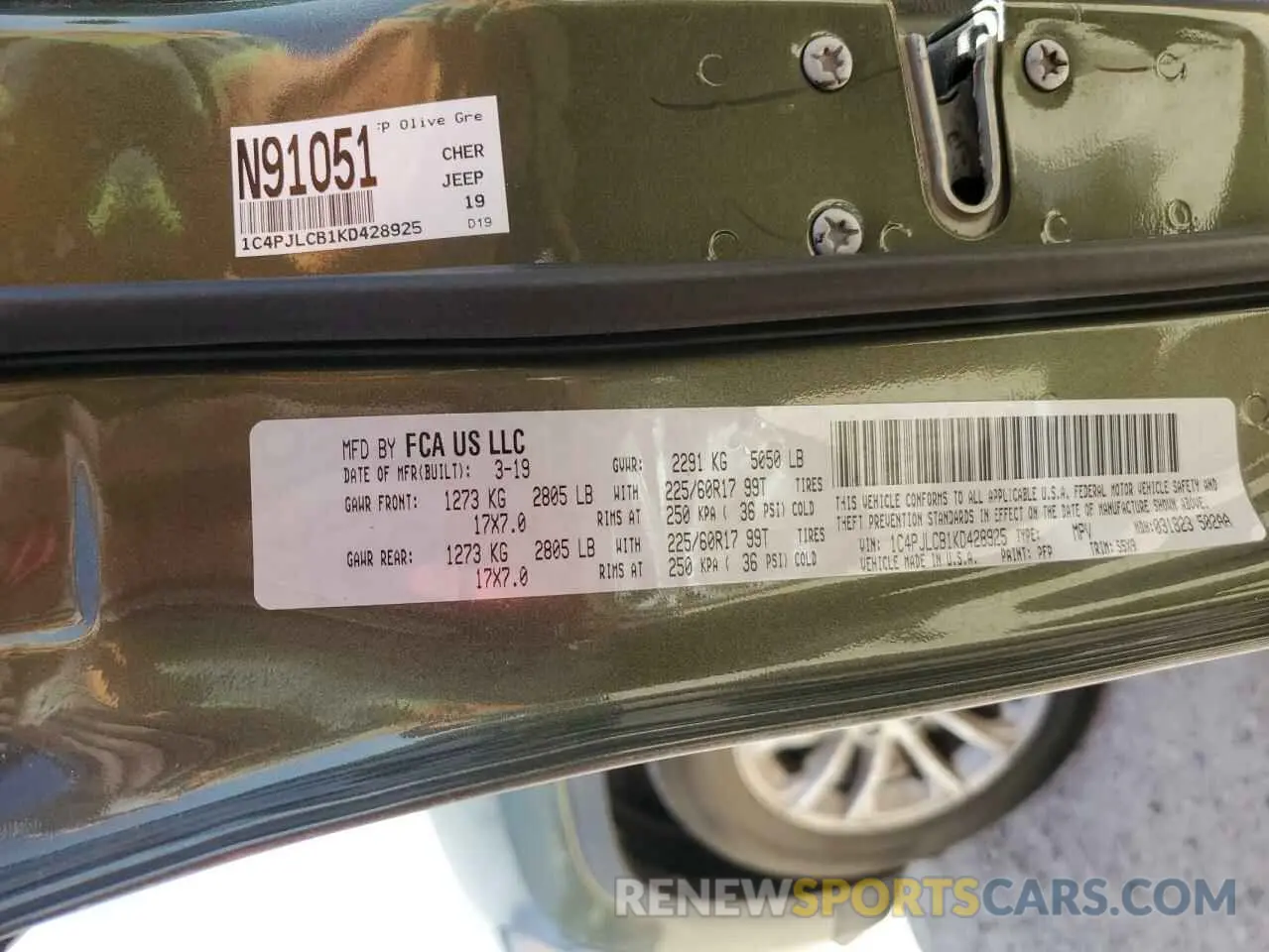 13 Photograph of a damaged car 1C4PJLCB1KD428925 JEEP GRAND CHER 2019