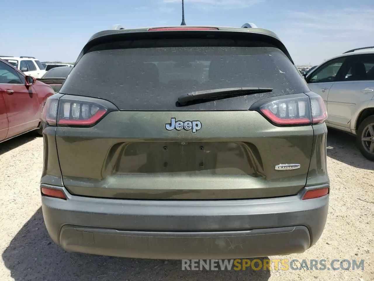 6 Photograph of a damaged car 1C4PJLCB1KD428925 JEEP GRAND CHER 2019