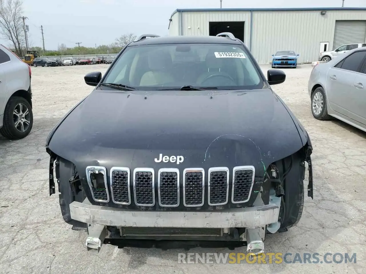 5 Photograph of a damaged car 1C4PJLCB2KD144963 JEEP GRAND CHER 2019