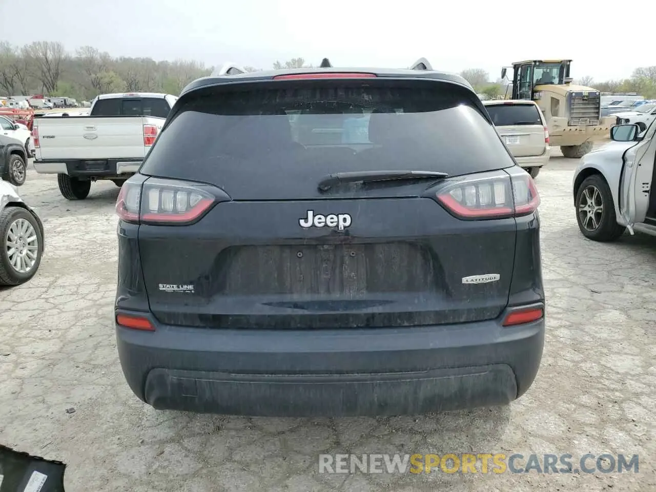 6 Photograph of a damaged car 1C4PJLCB2KD144963 JEEP GRAND CHER 2019